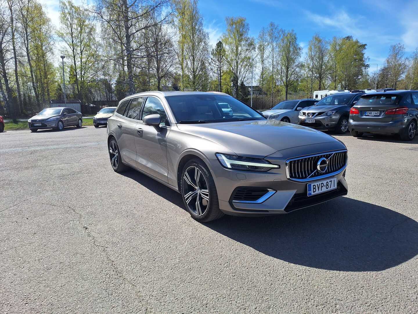 VOLVO V60 2019