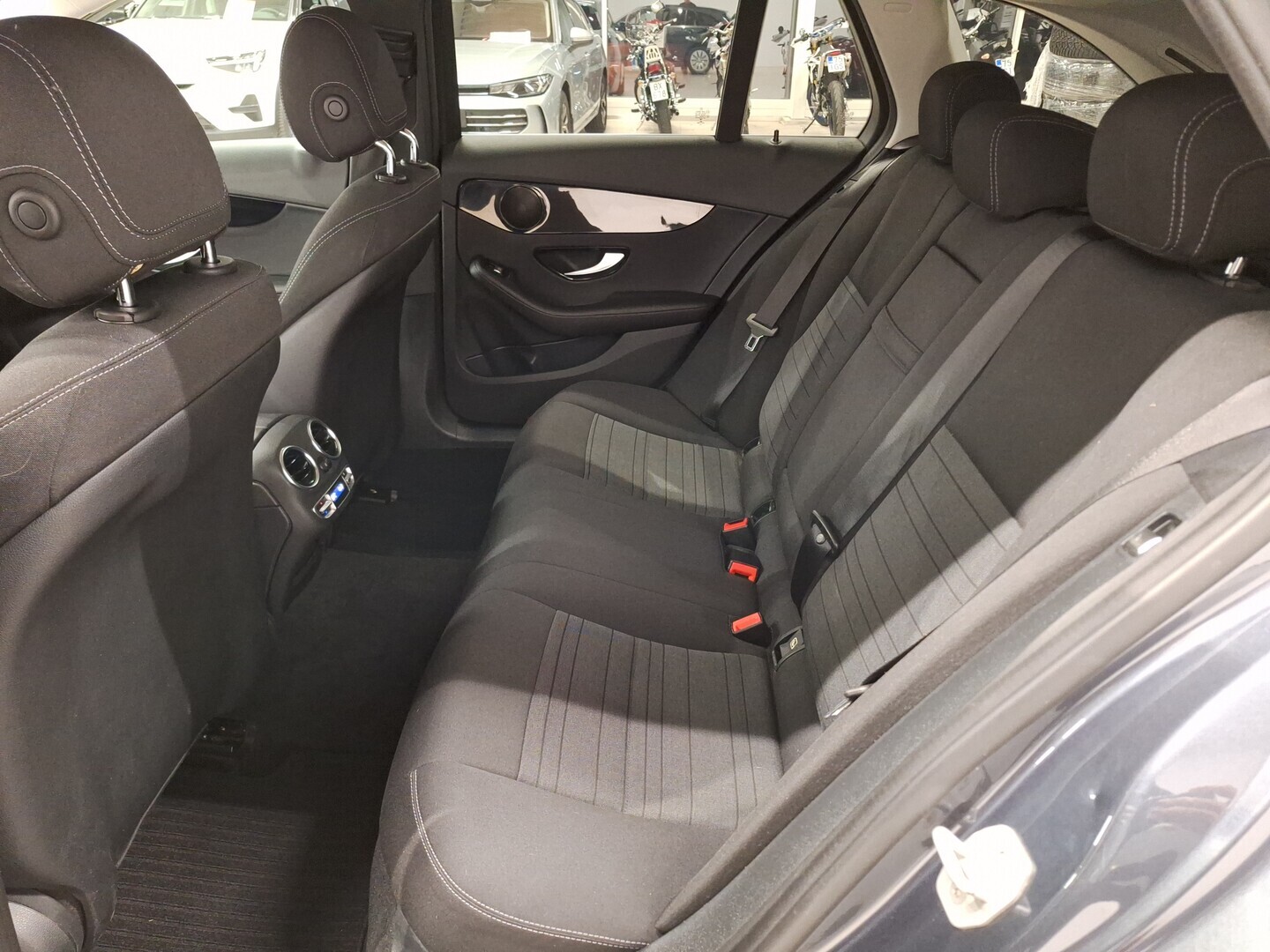 MERCEDES-BENZ C 2016