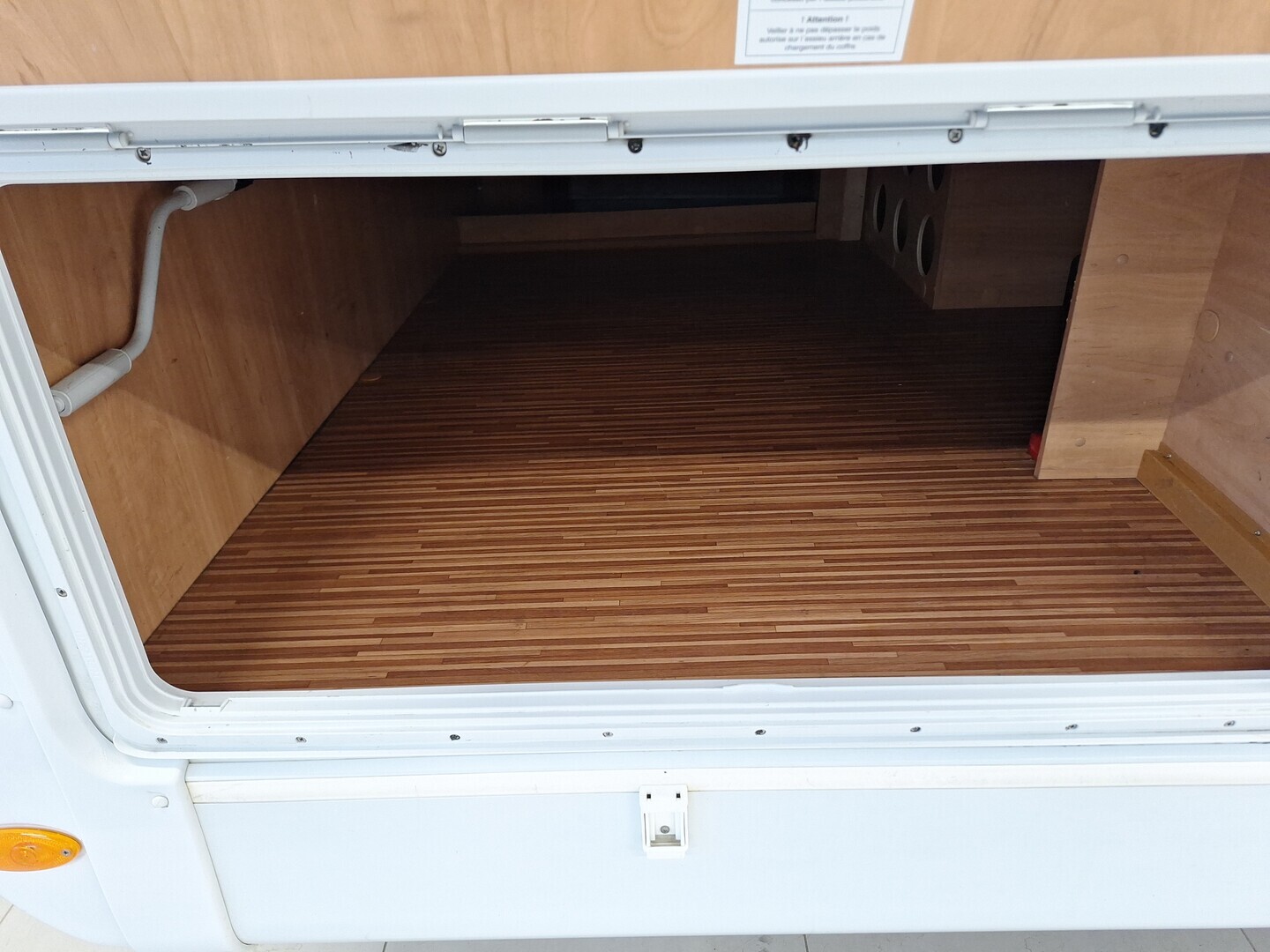 DETHLEFFS Globe S 2012