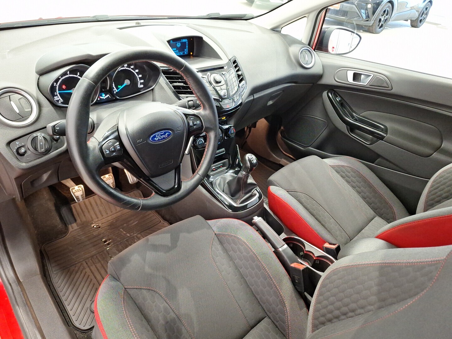 FORD Fiesta 2015