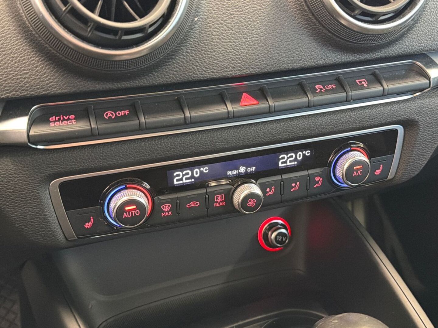 AUDI A3 2015