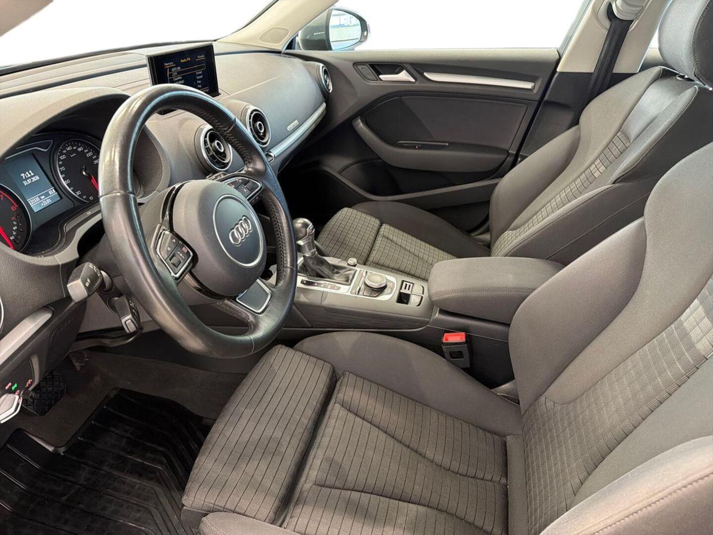 AUDI A3 2015