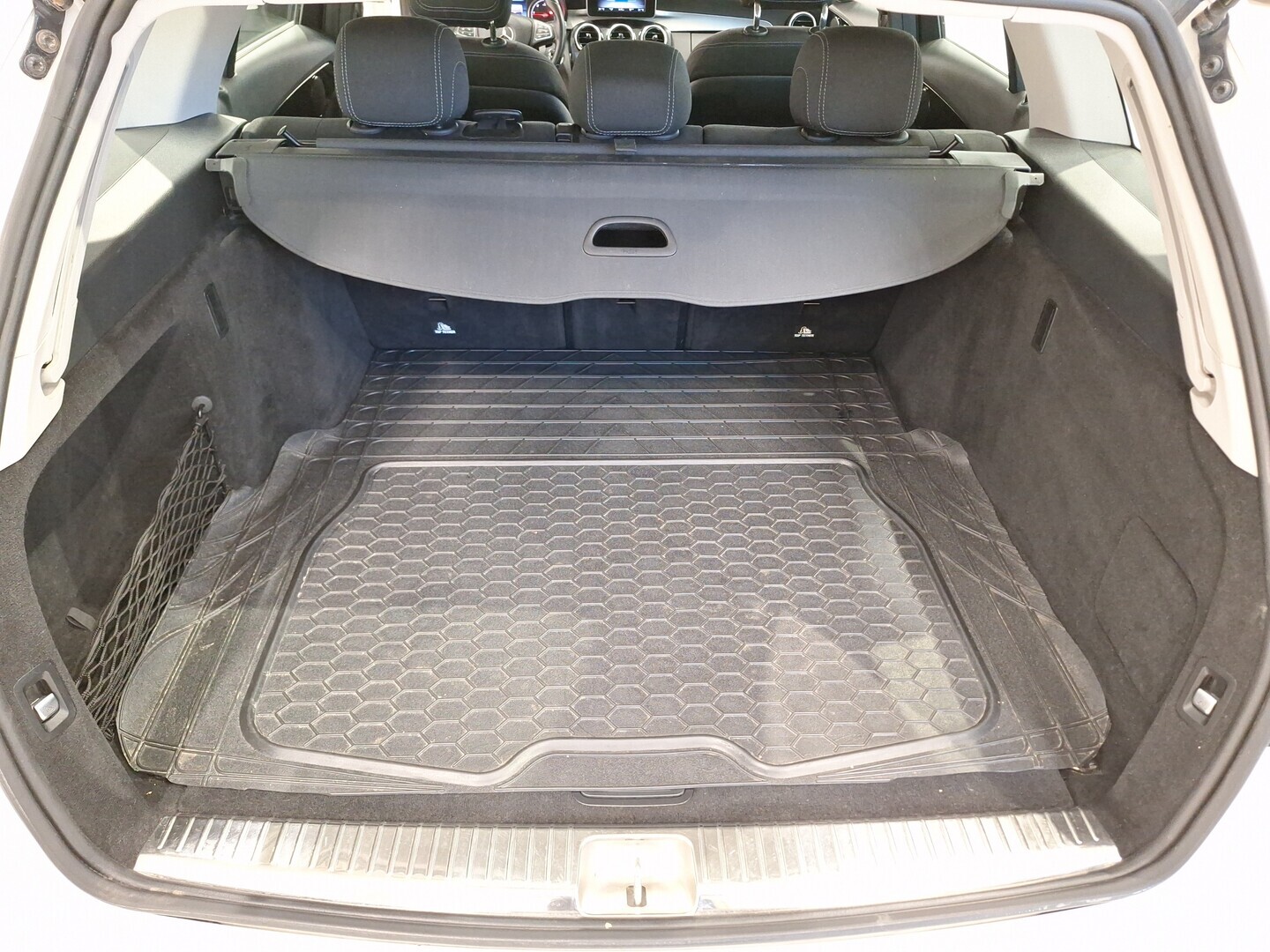 MERCEDES-BENZ C 2017