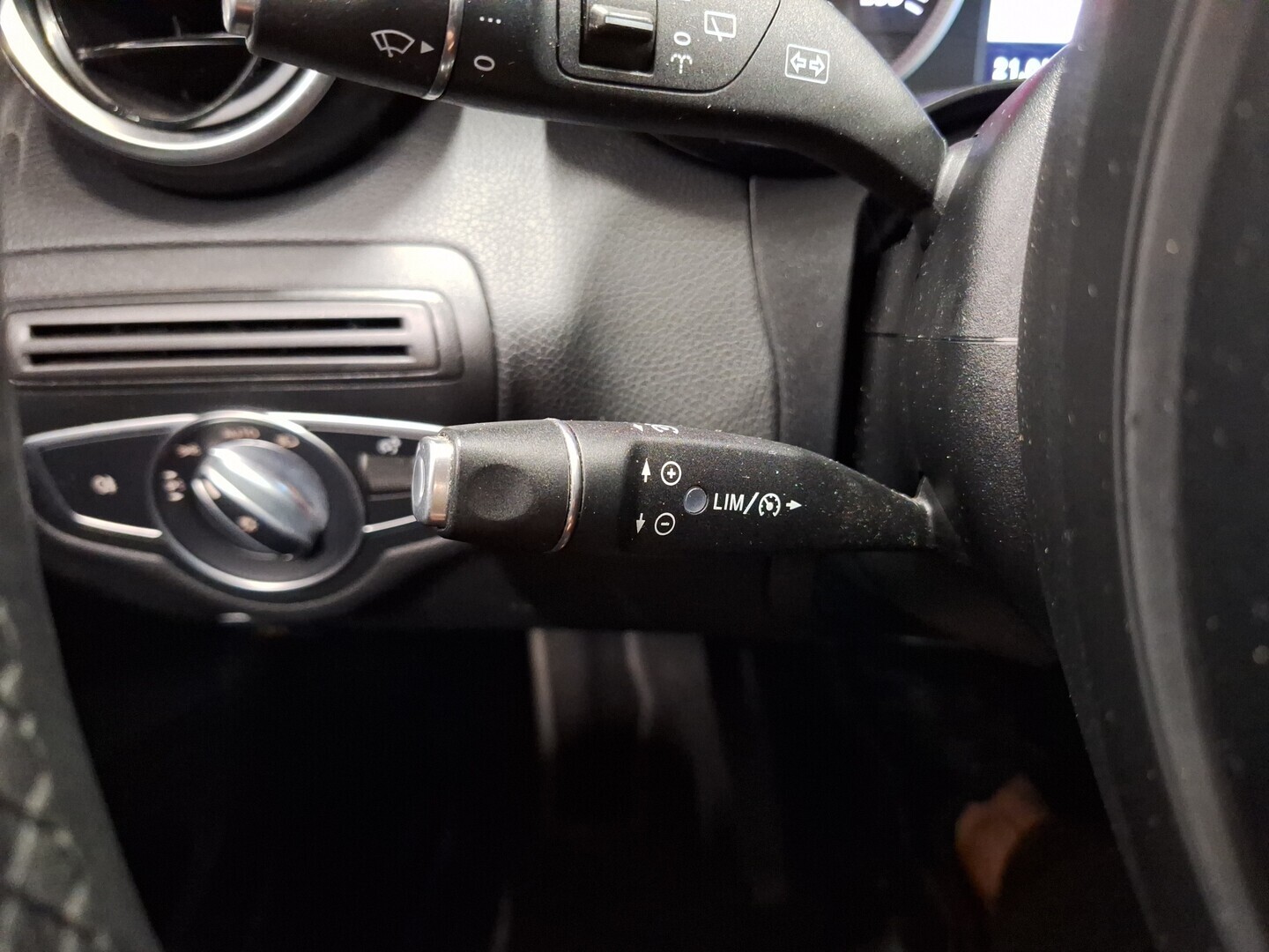 MERCEDES-BENZ C 2017