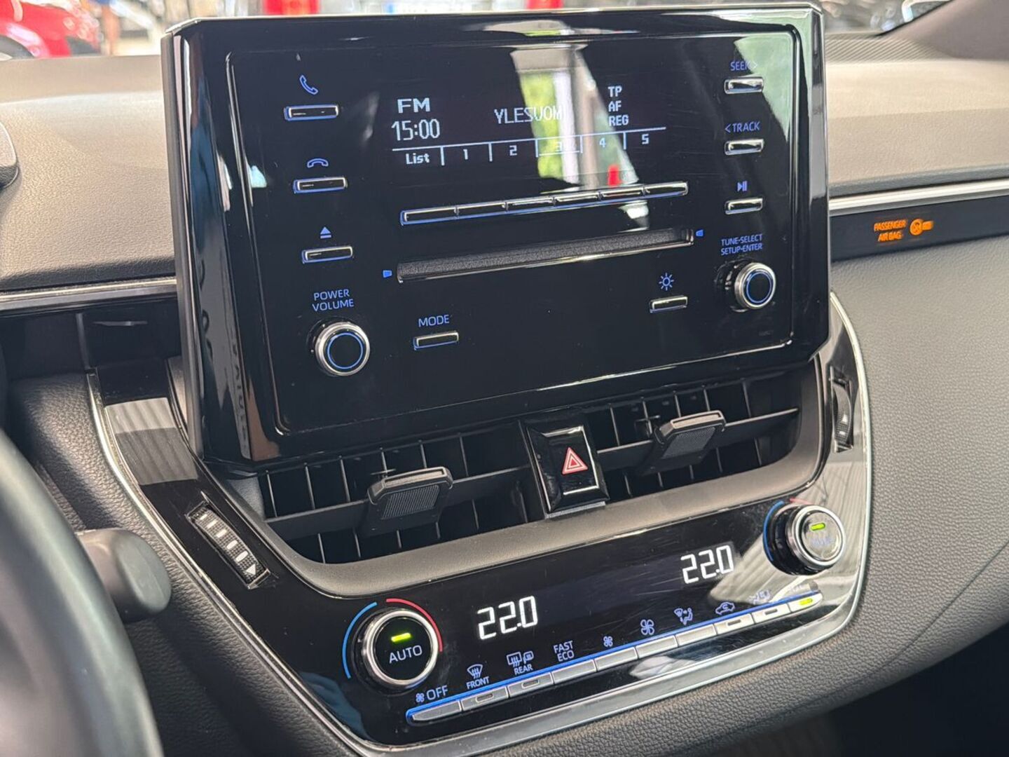 TOYOTA Corolla 15