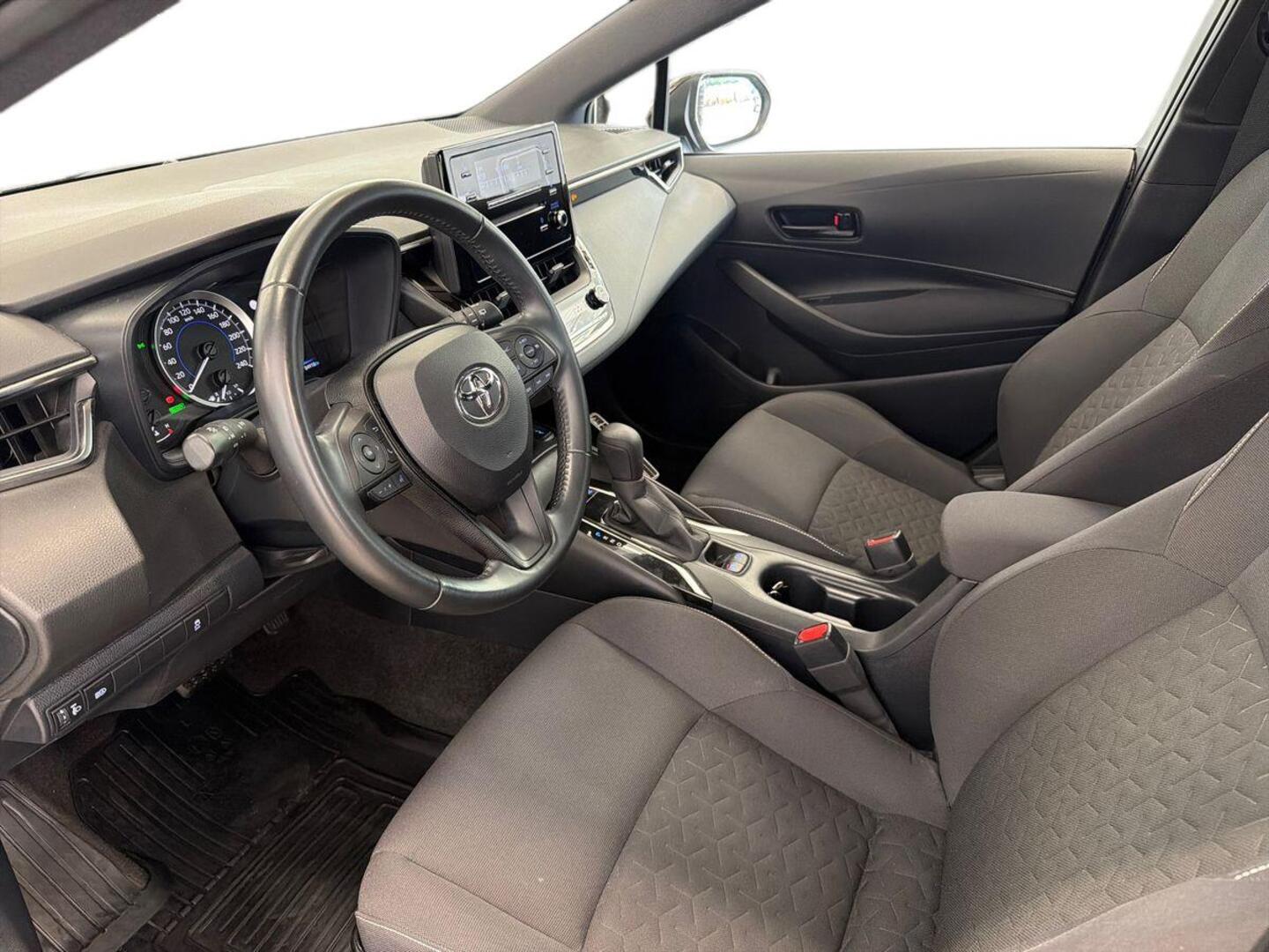 TOYOTA Corolla 7