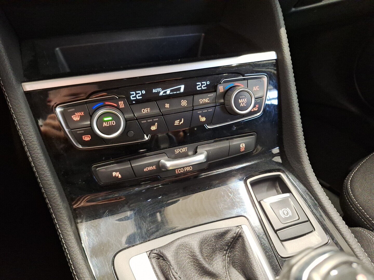 BMW 225 2017