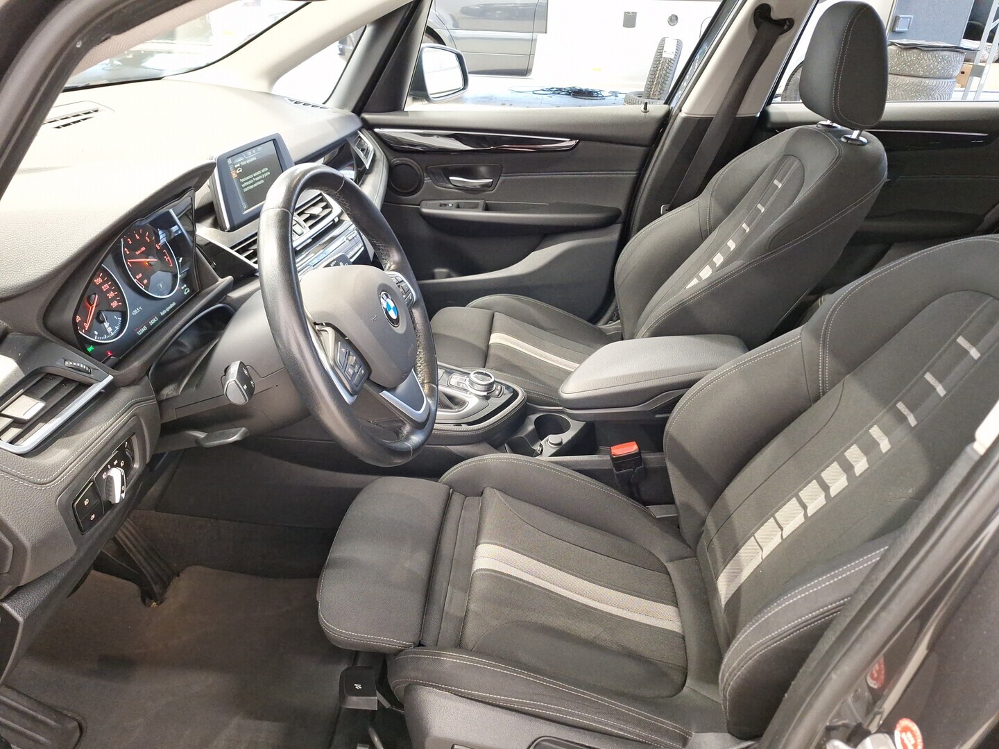 BMW 225 2017
