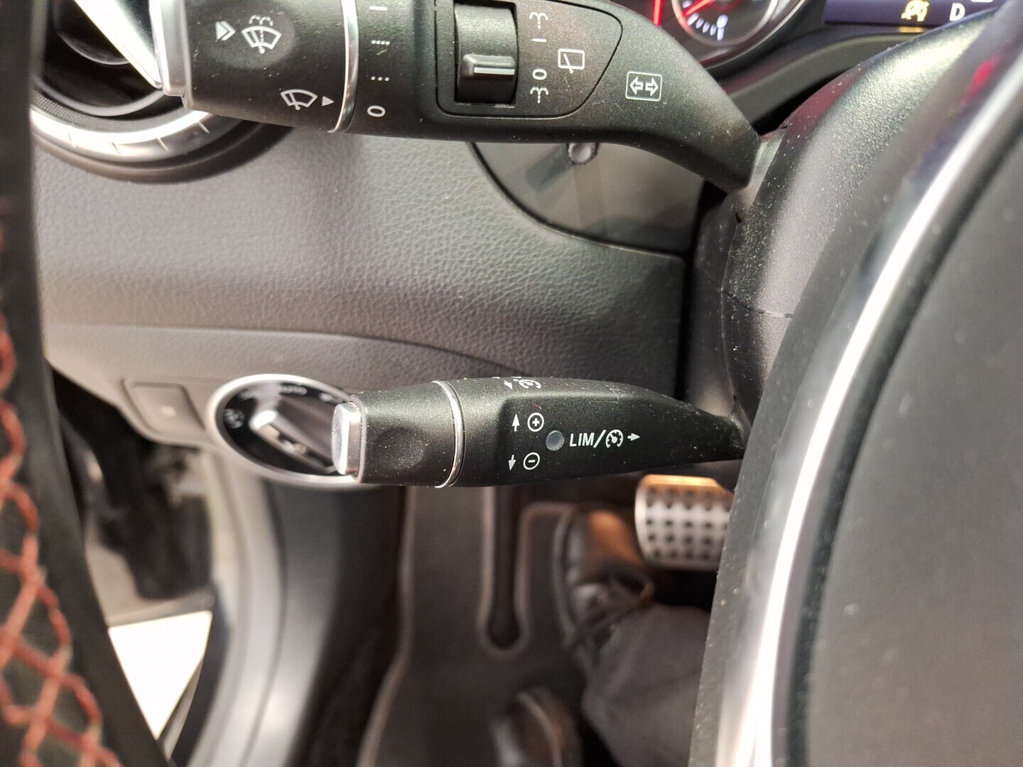 MERCEDES-BENZ CLA 2017