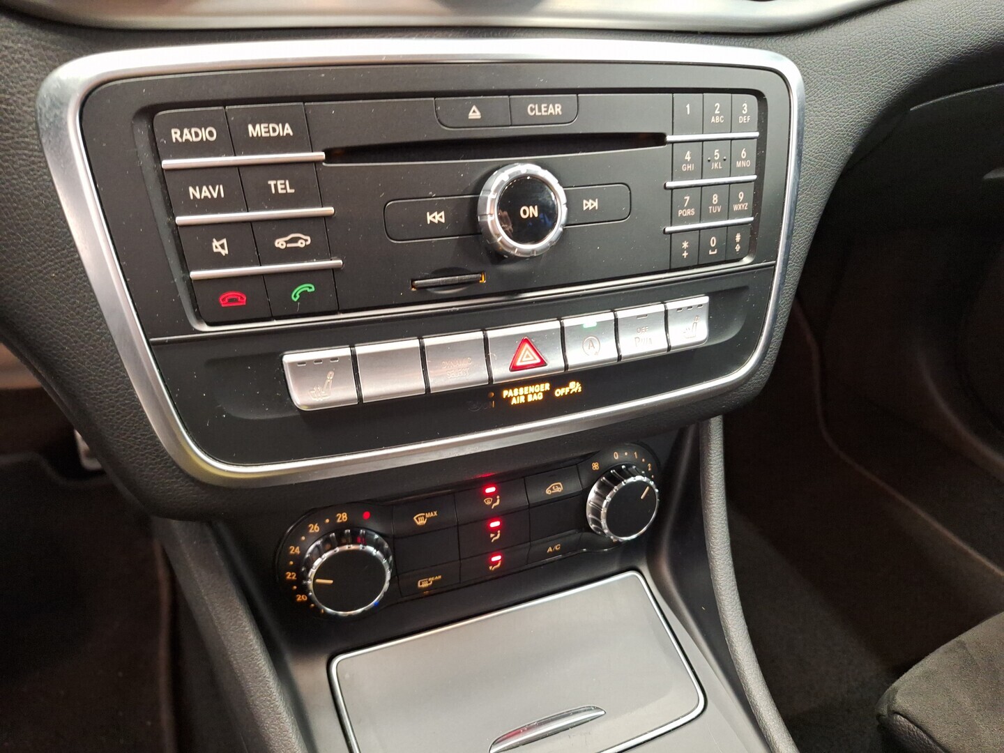 MERCEDES-BENZ CLA 2017