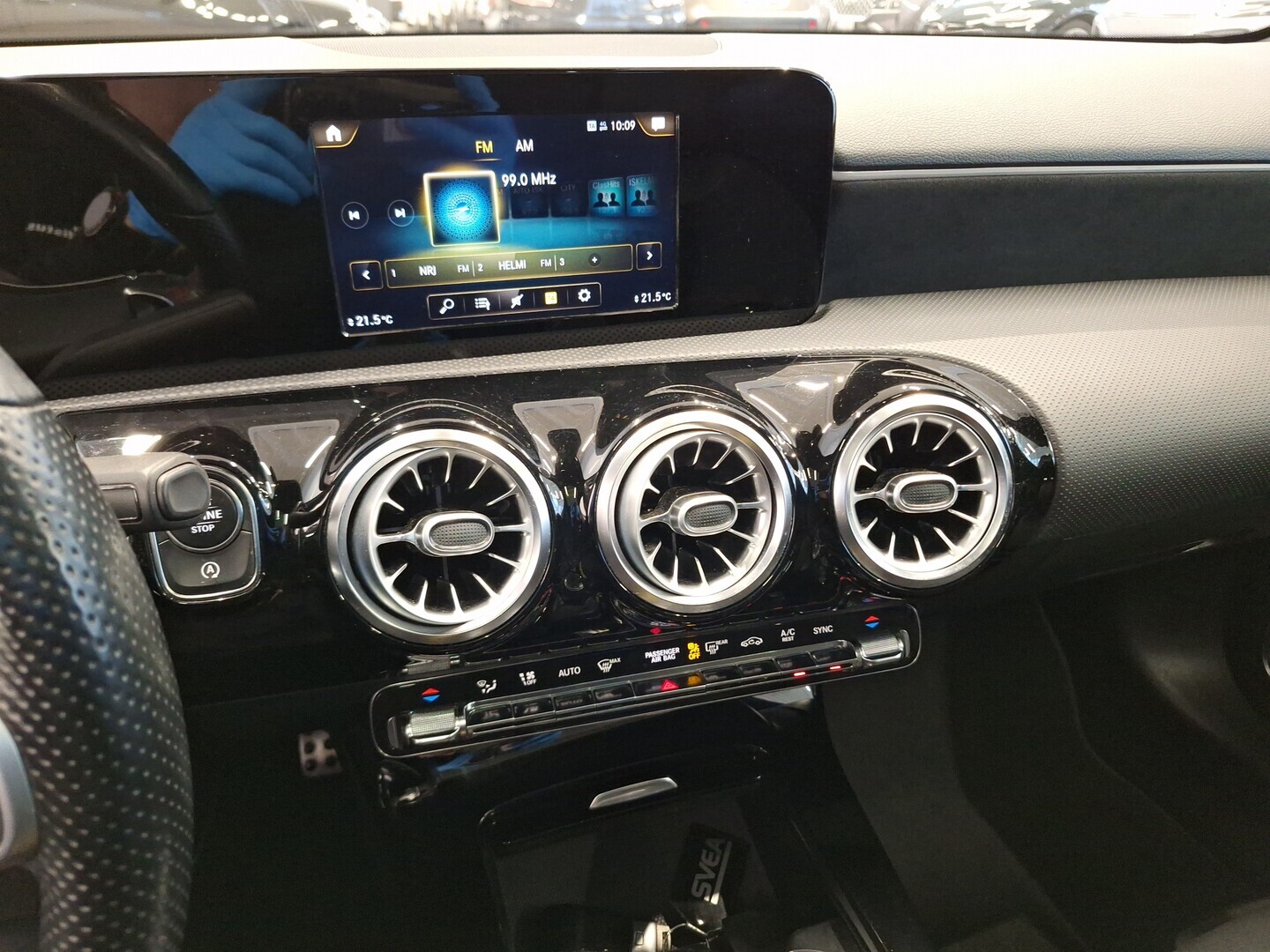 MERCEDES-BENZ A 2019