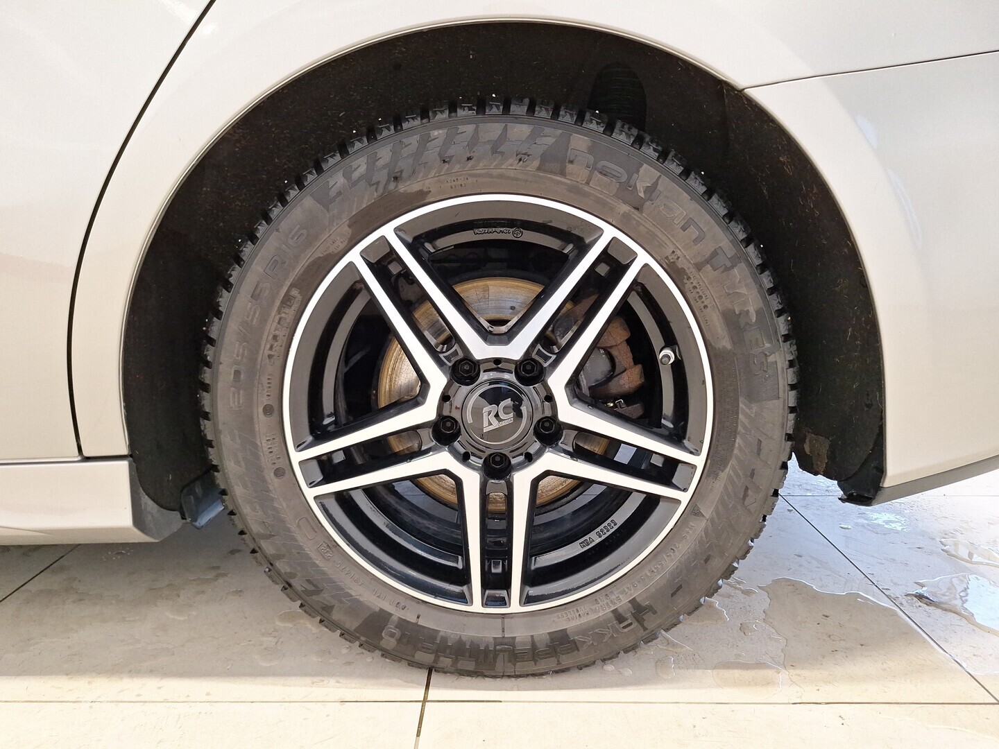 MERCEDES-BENZ A 2019