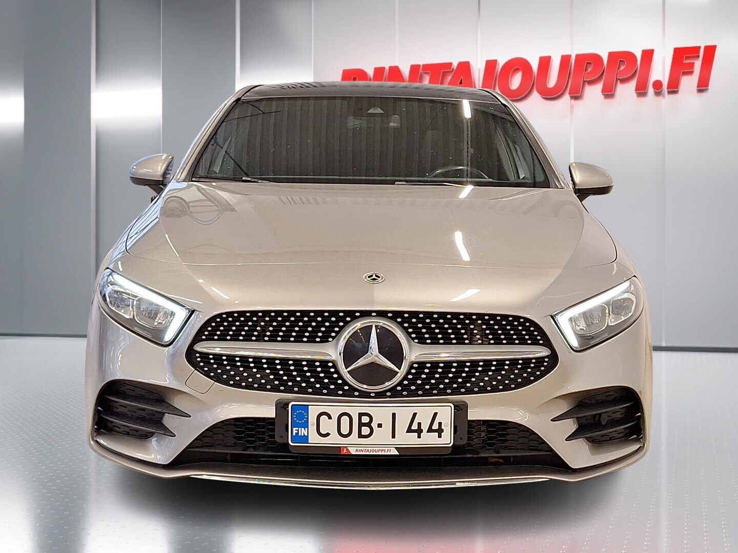 MERCEDES-BENZ A 2019