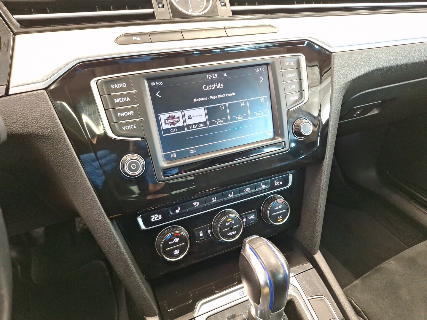 VOLKSWAGEN Passat 2017