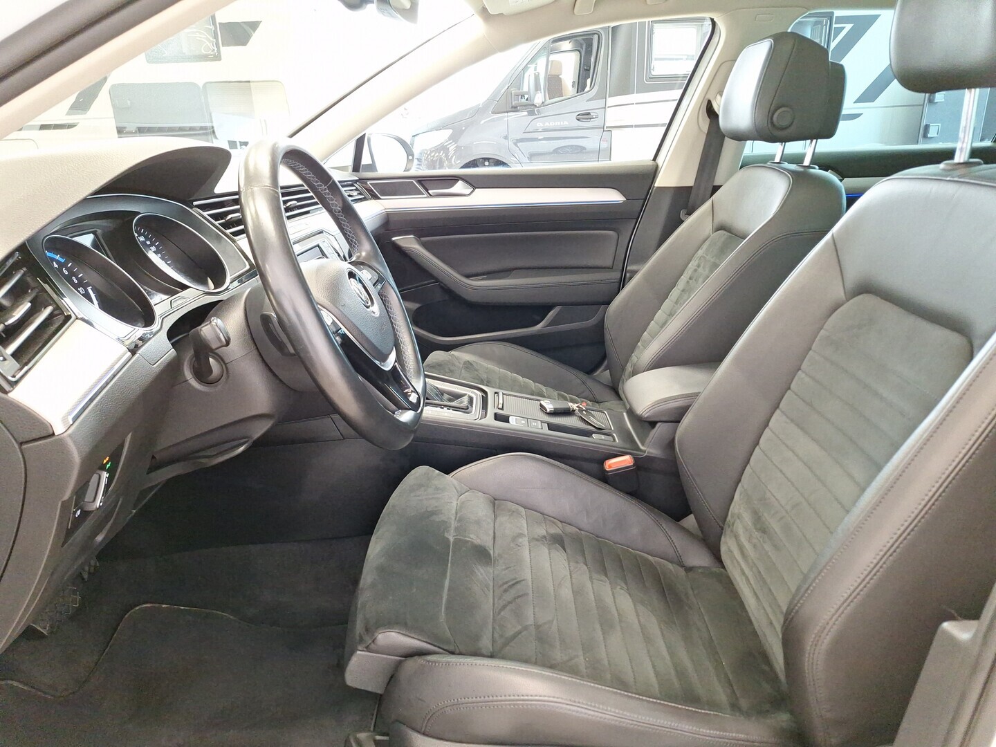 VOLKSWAGEN Passat 2017