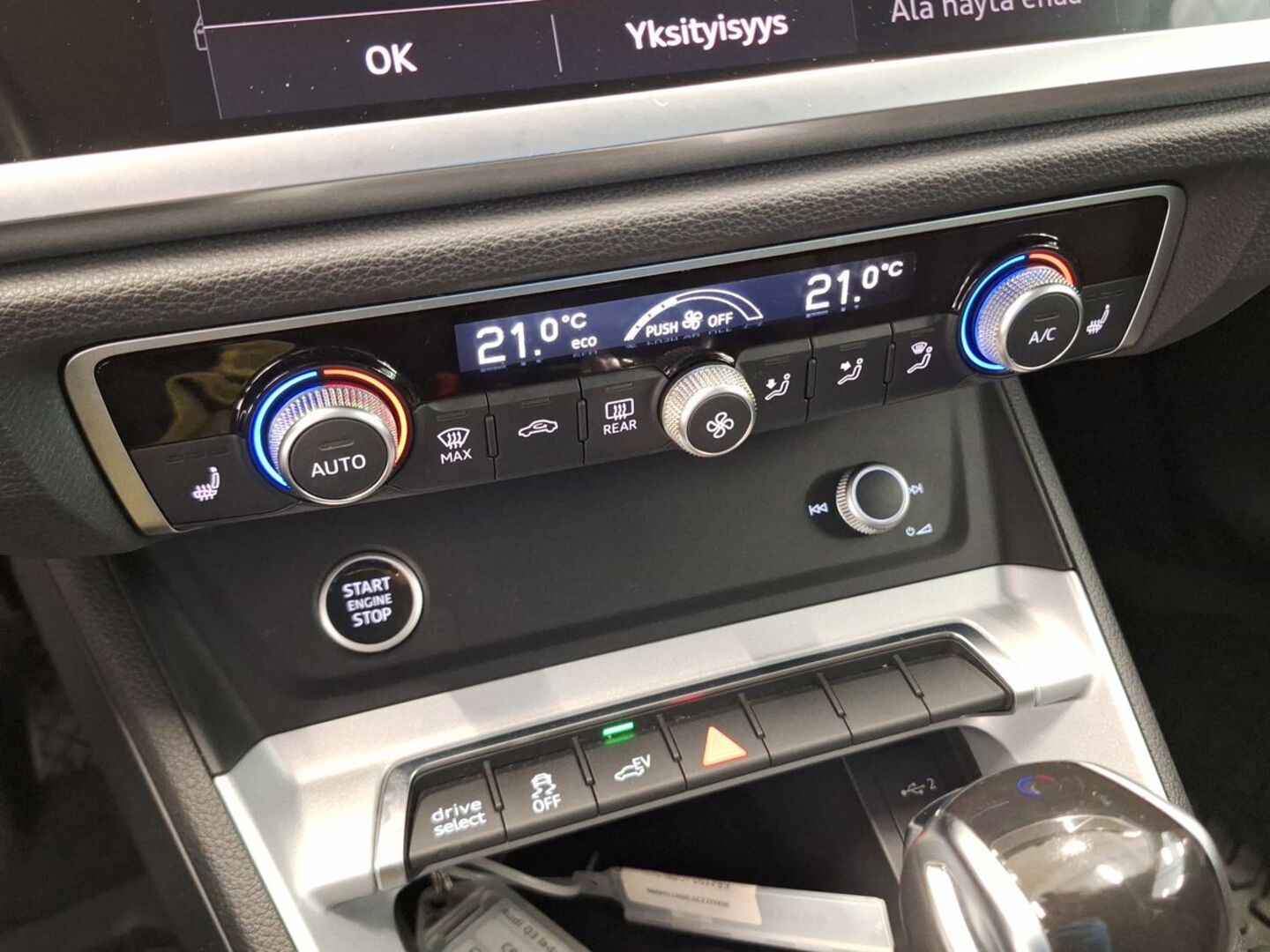 AUDI Q3 2021
