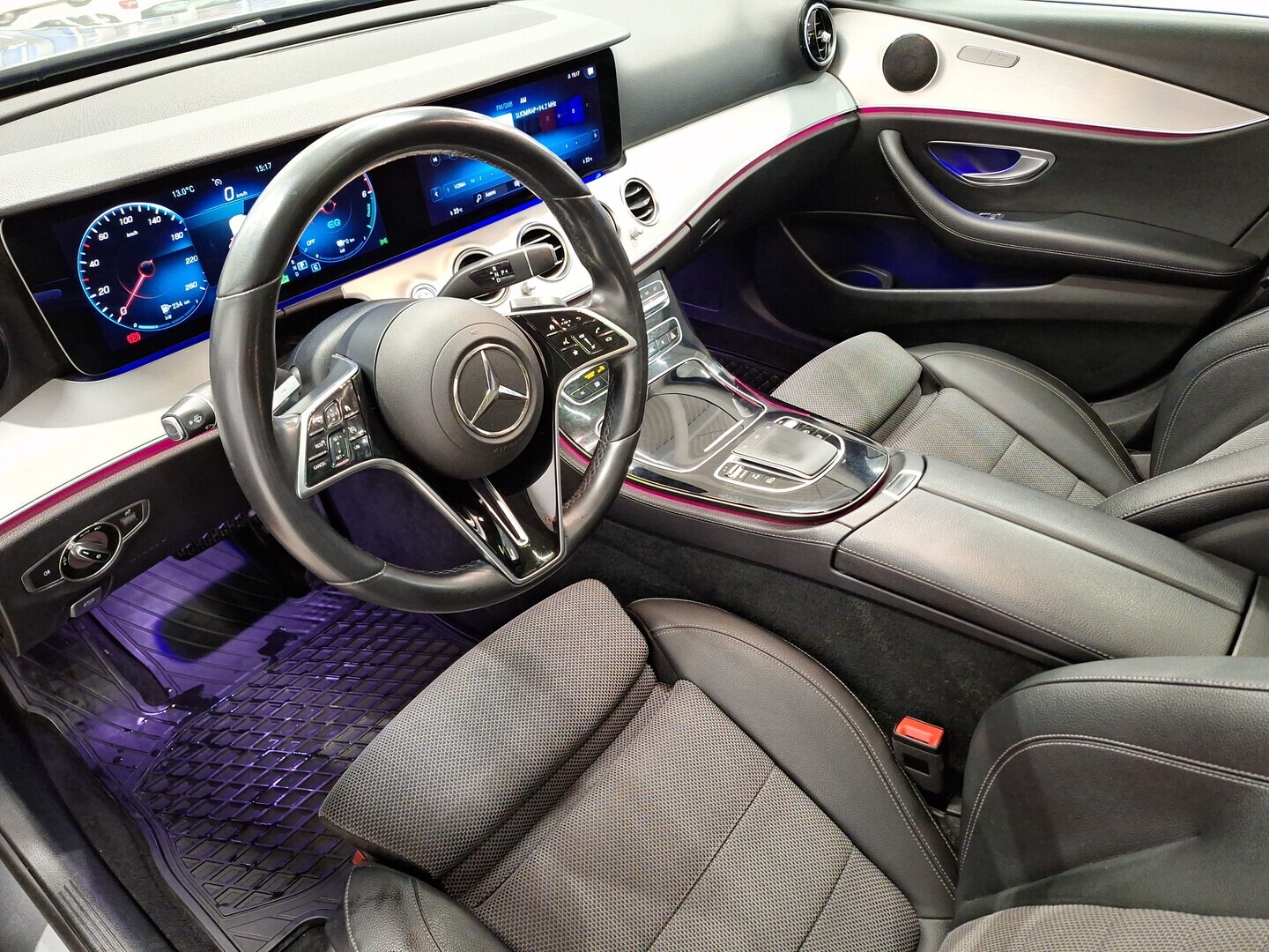 MERCEDES-BENZ E 2020