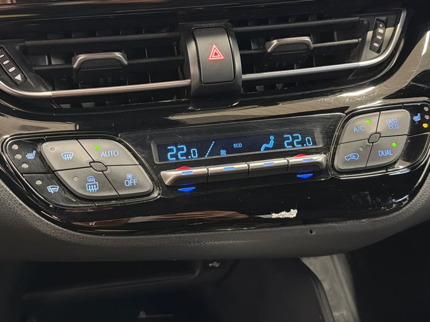TOYOTA C-HR 2020