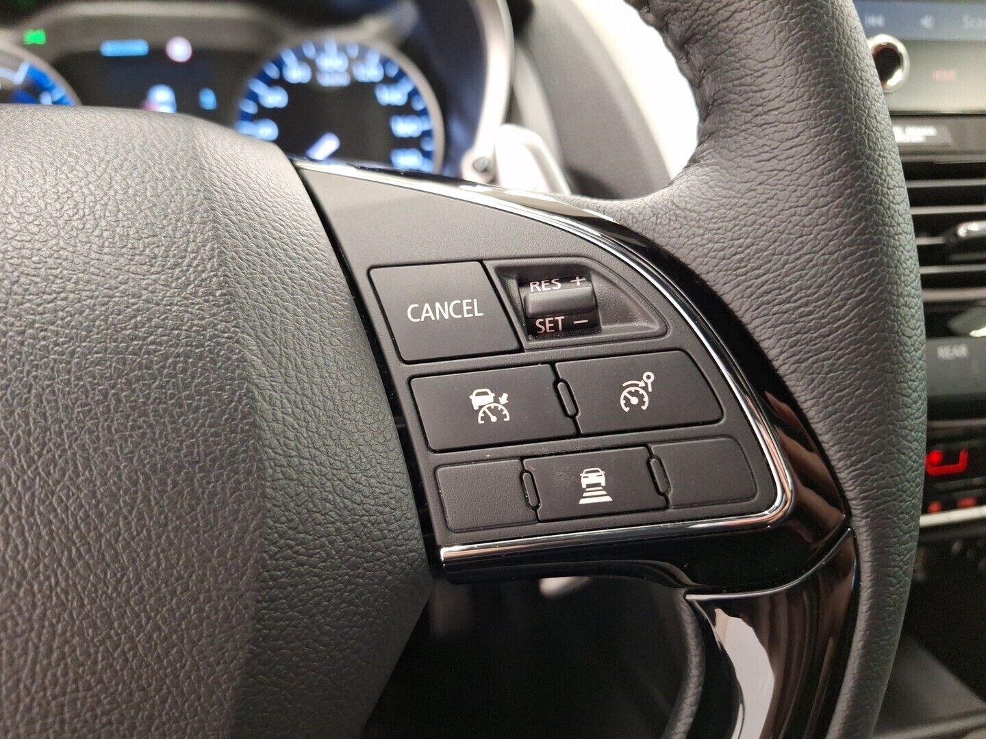 MITSUBISHI Eclipse Cross 2024