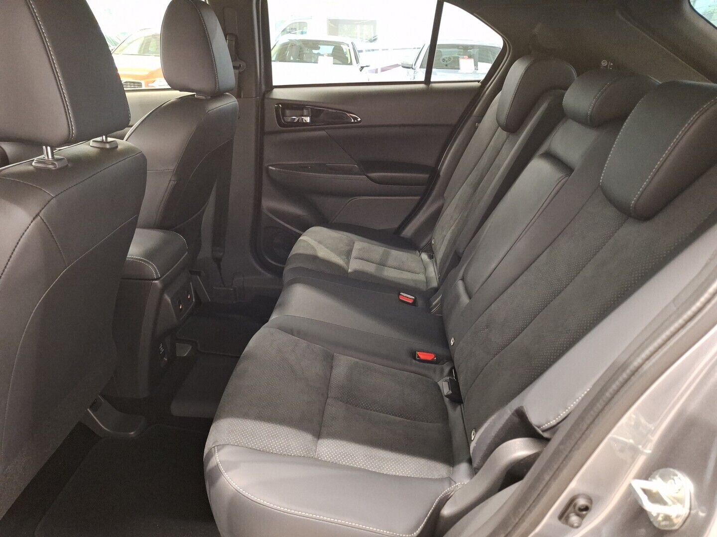 MITSUBISHI Eclipse Cross 2024