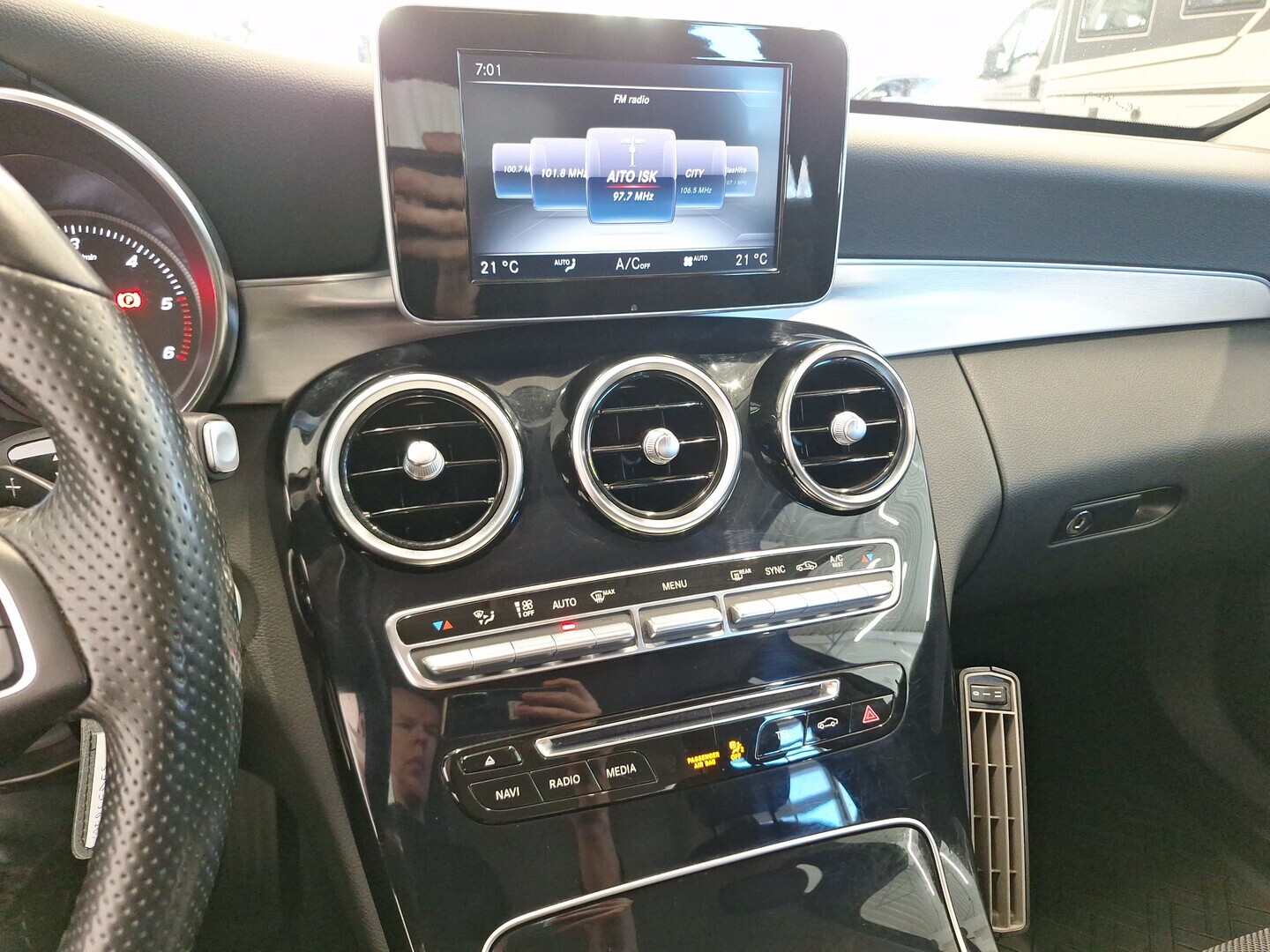MERCEDES-BENZ C 2015