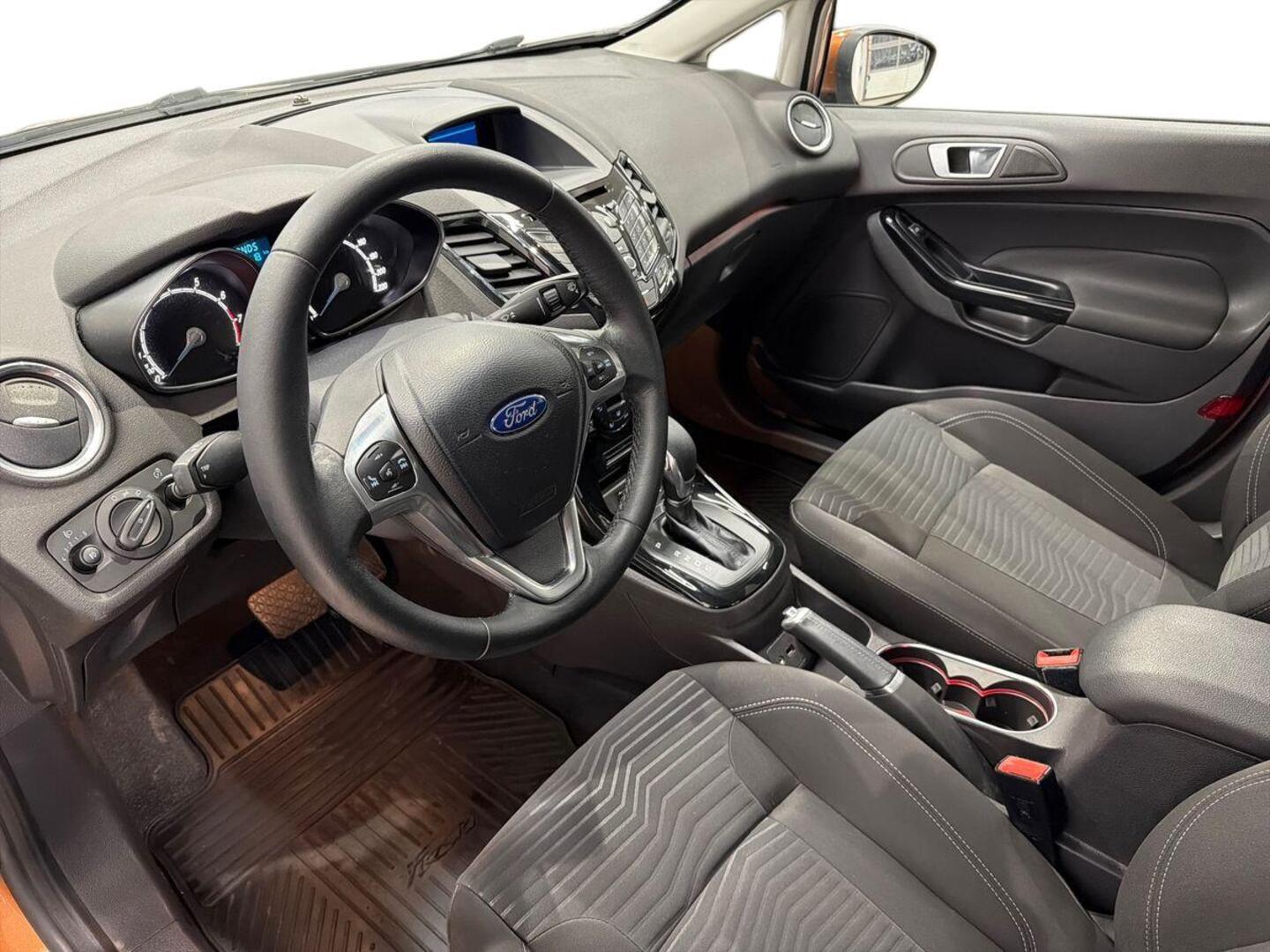 FORD Fiesta 2015