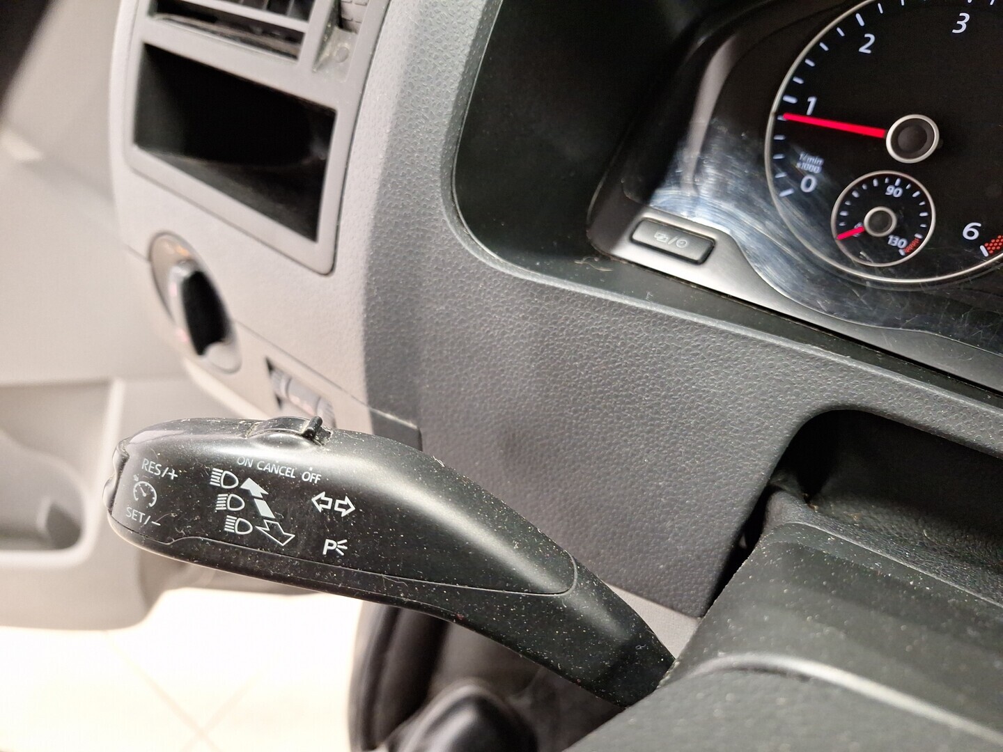 VOLKSWAGEN Transporter 2015