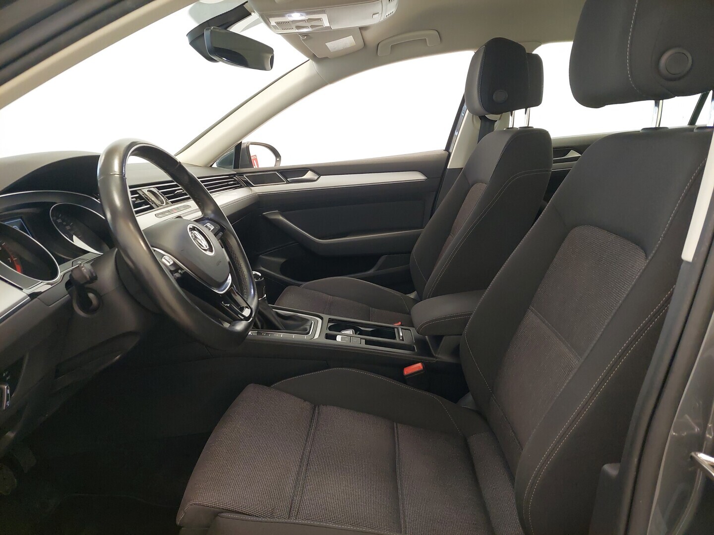 VOLKSWAGEN Passat 2017