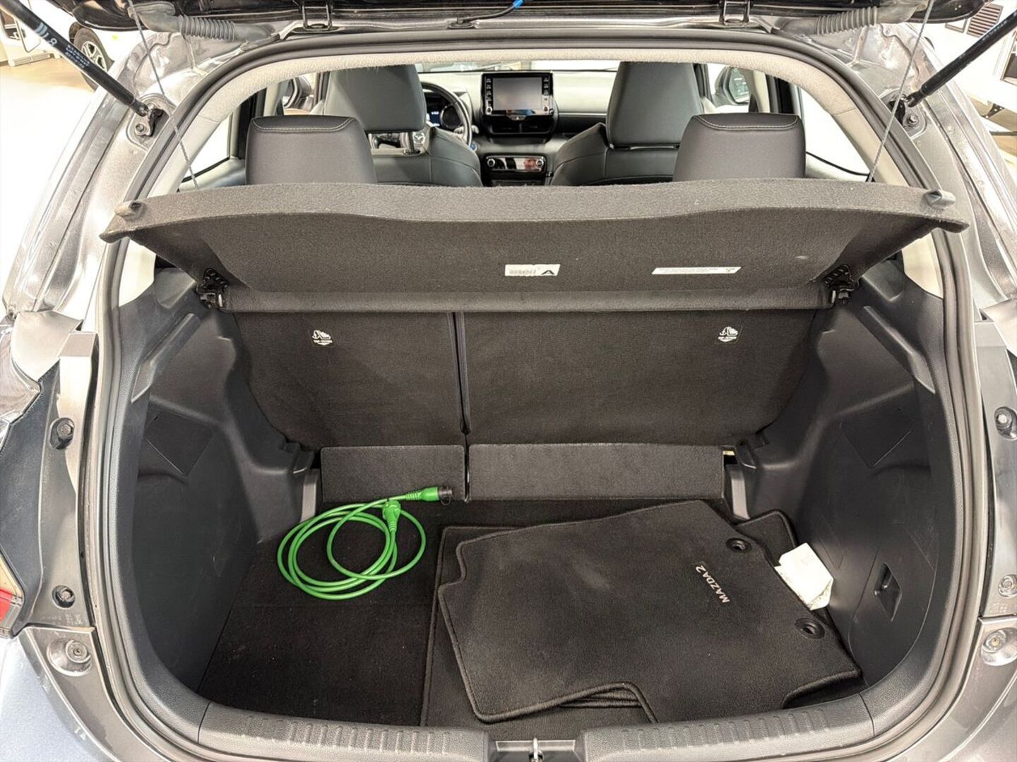 MAZDA 2 2023