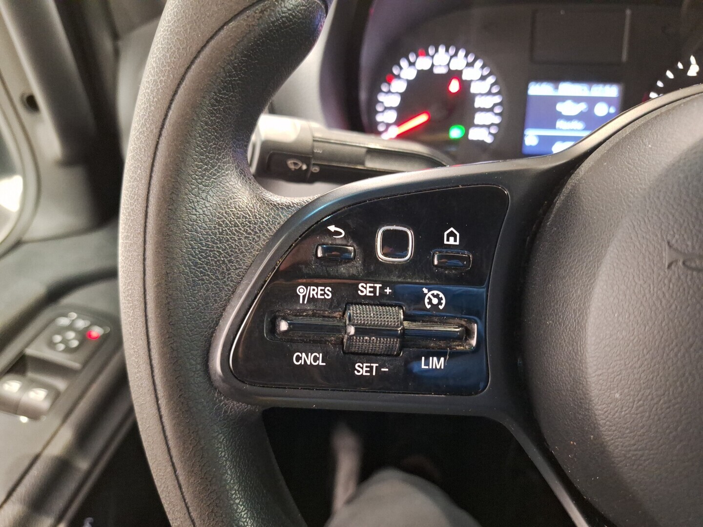 MERCEDES-BENZ Sprinter 2019