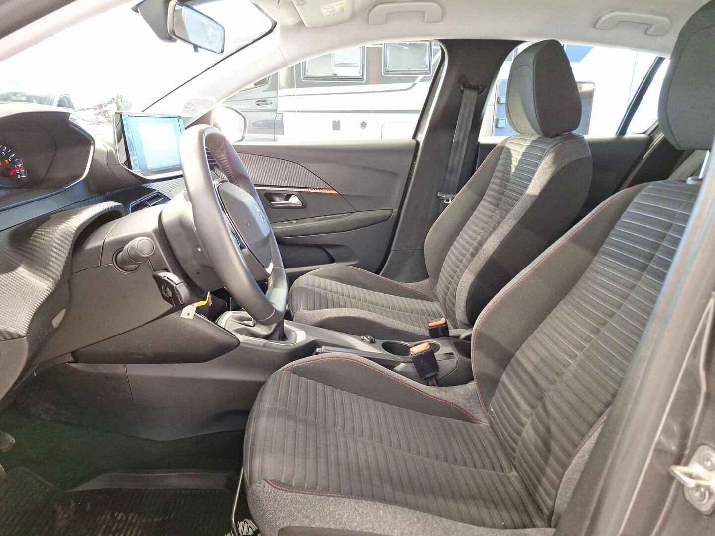 PEUGEOT 208 2022