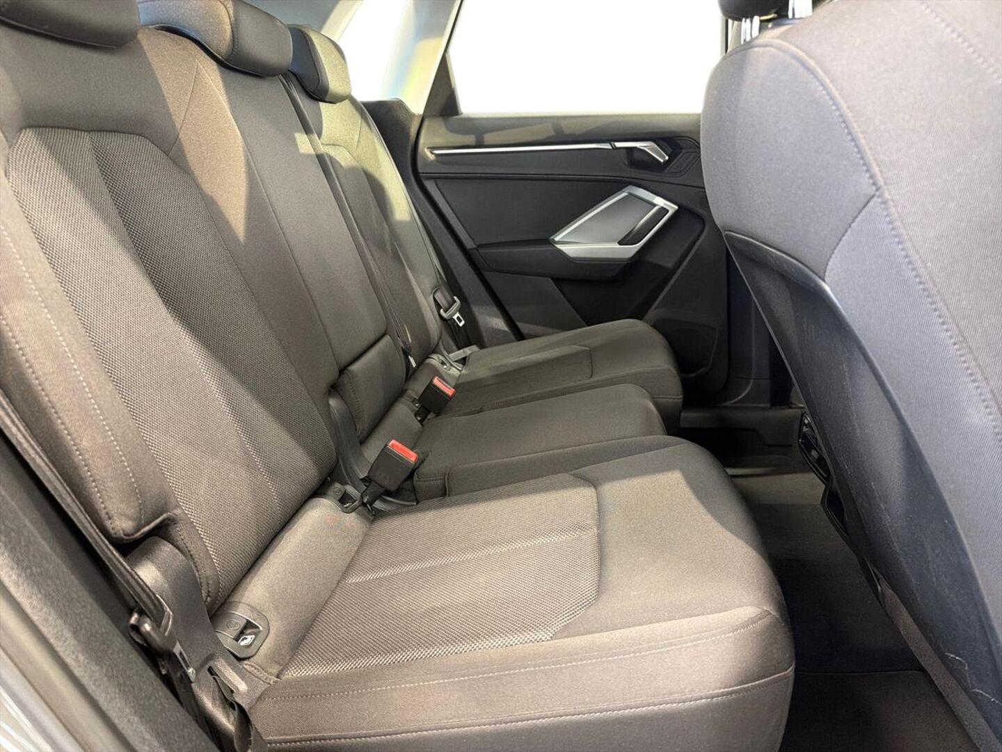 AUDI Q3 2021