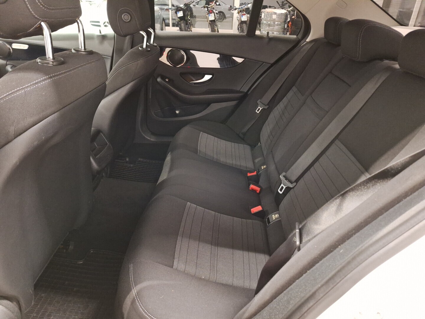 MERCEDES-BENZ C 2015