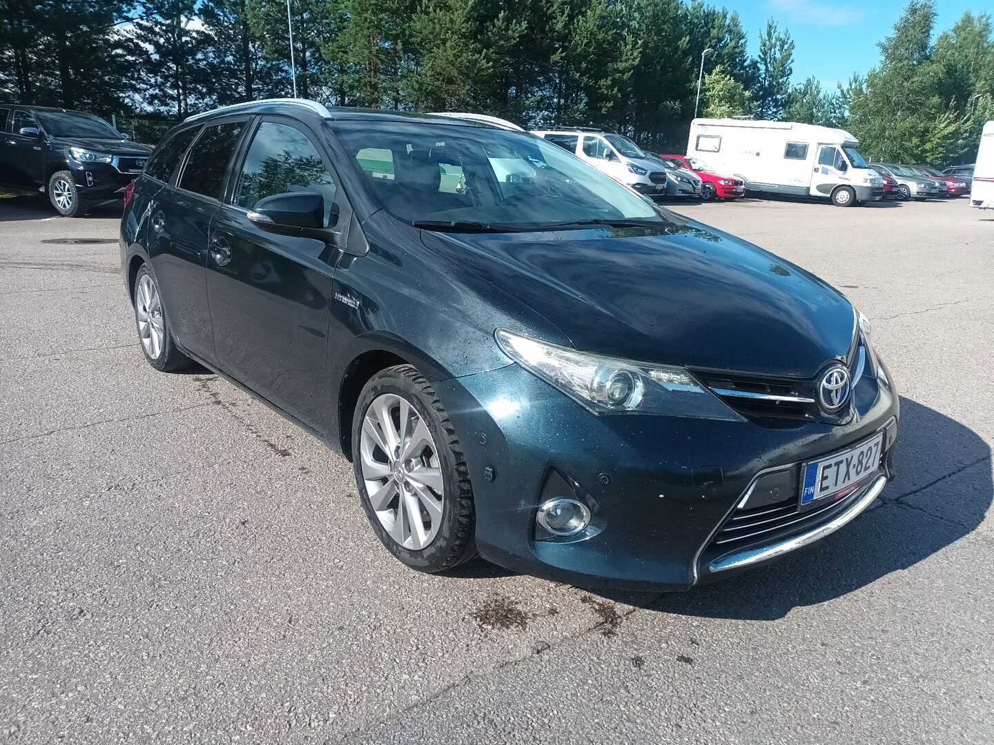 TOYOTA Auris 2014