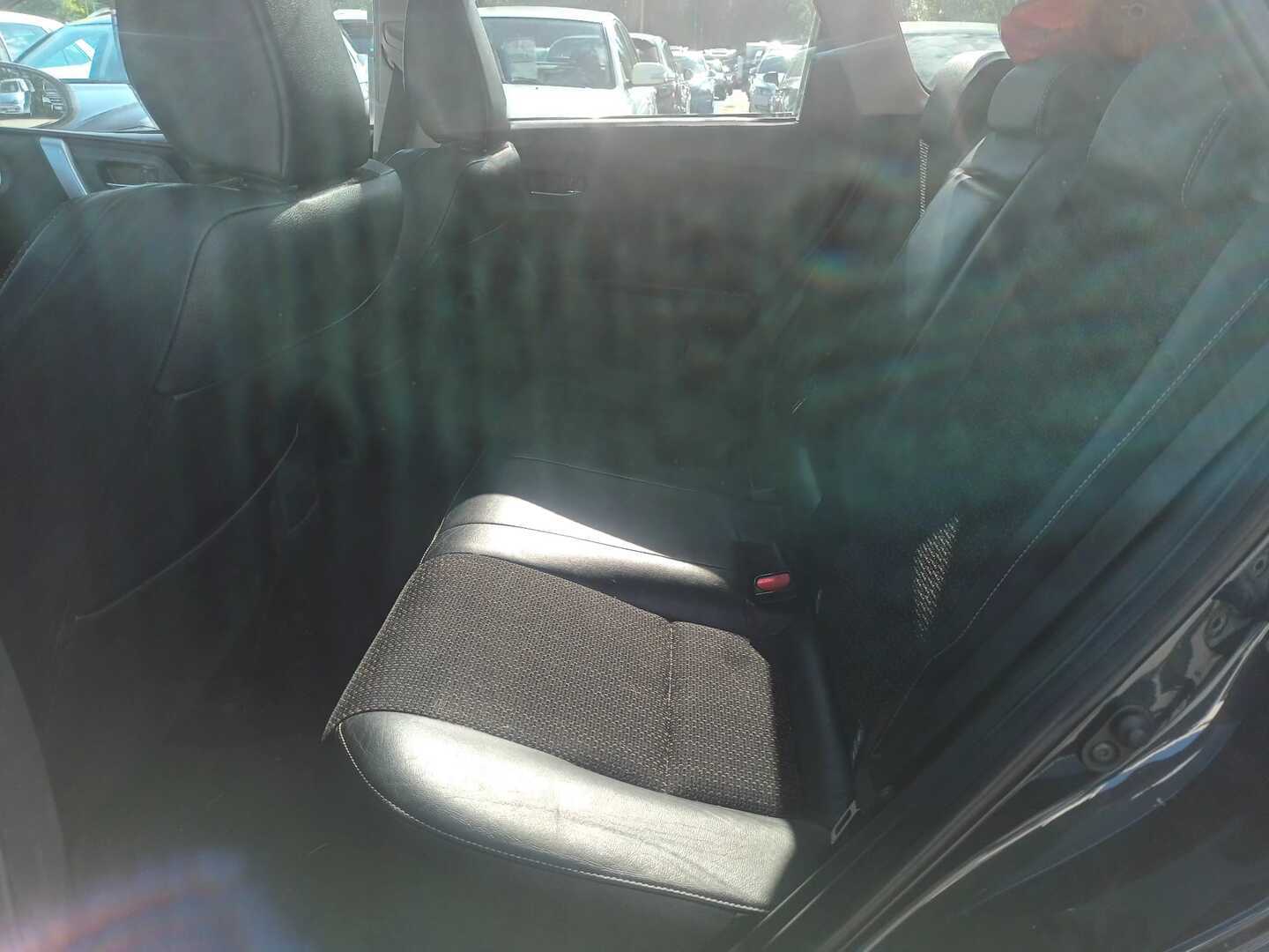 TOYOTA Auris 2014