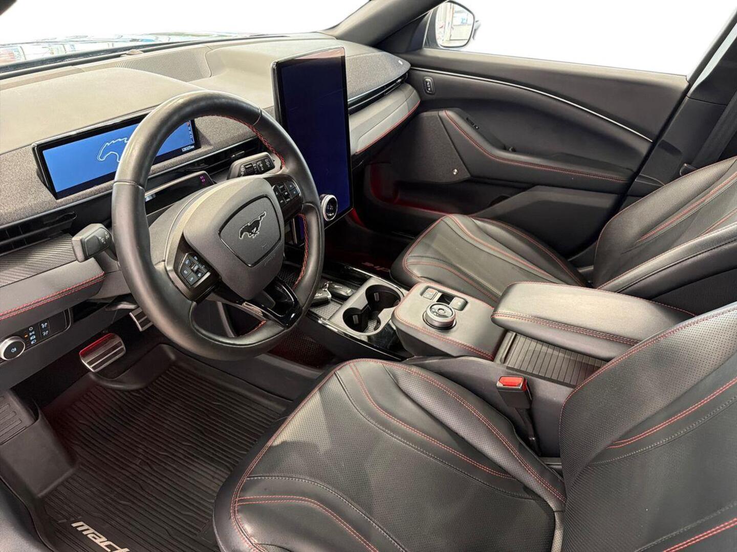 FORD Mustang Mach-E 2021