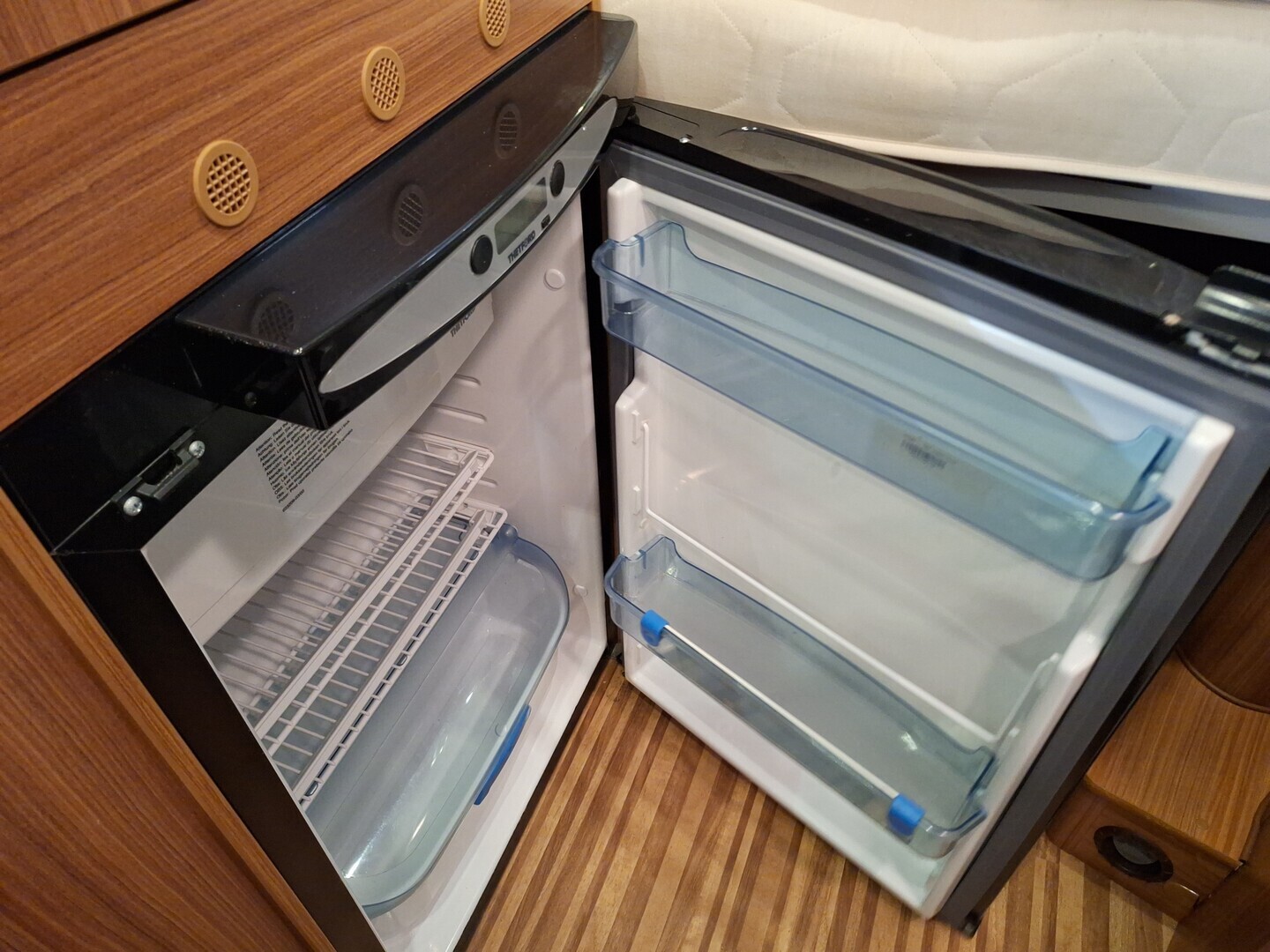 ADRIA Twin 600 SP 2012