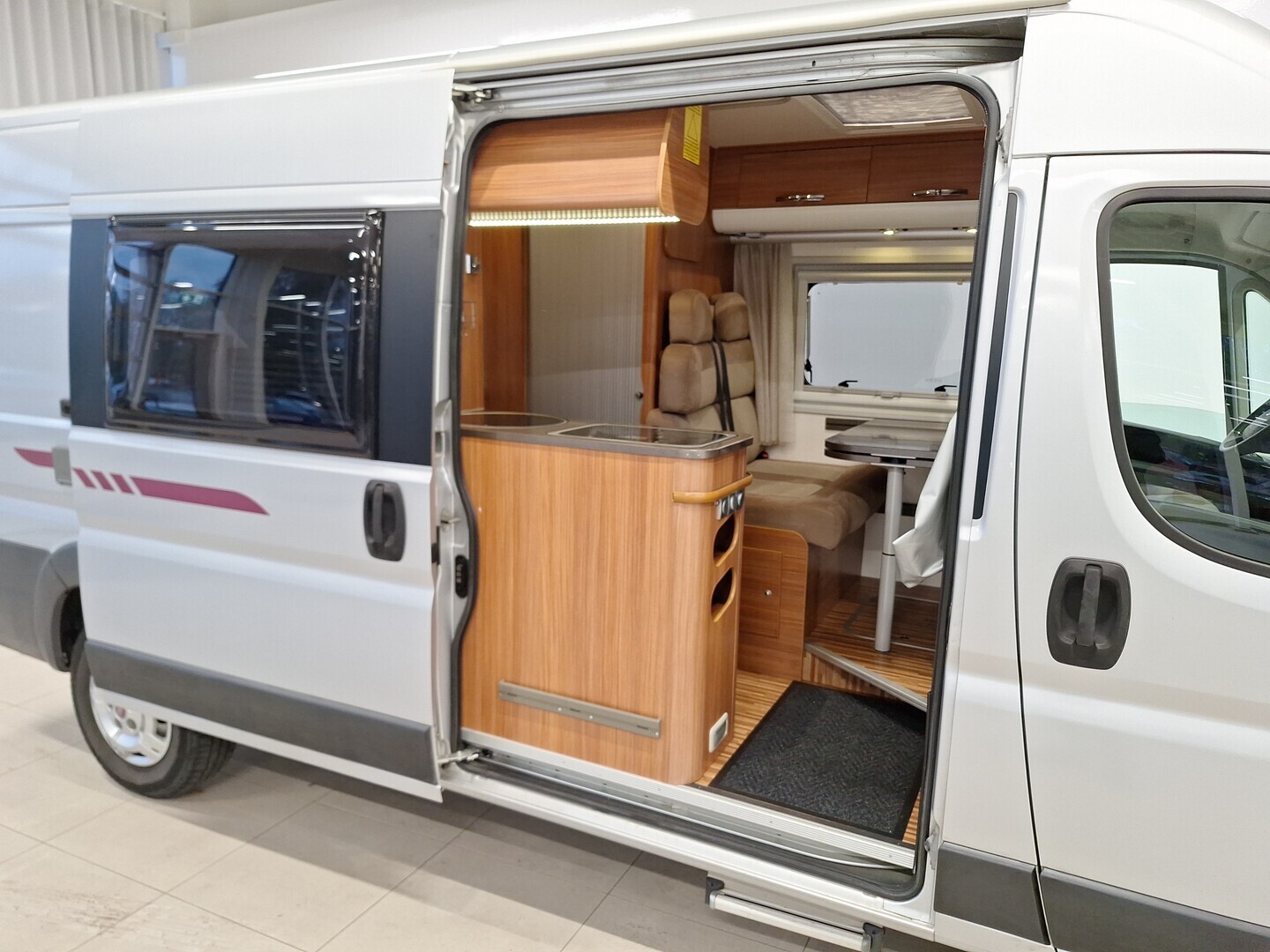 ADRIA Twin 600 SP 2012