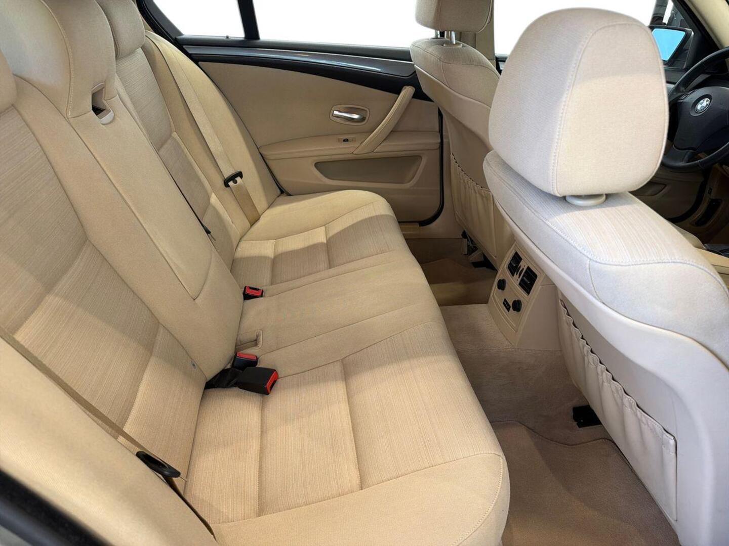 BMW 523 2007