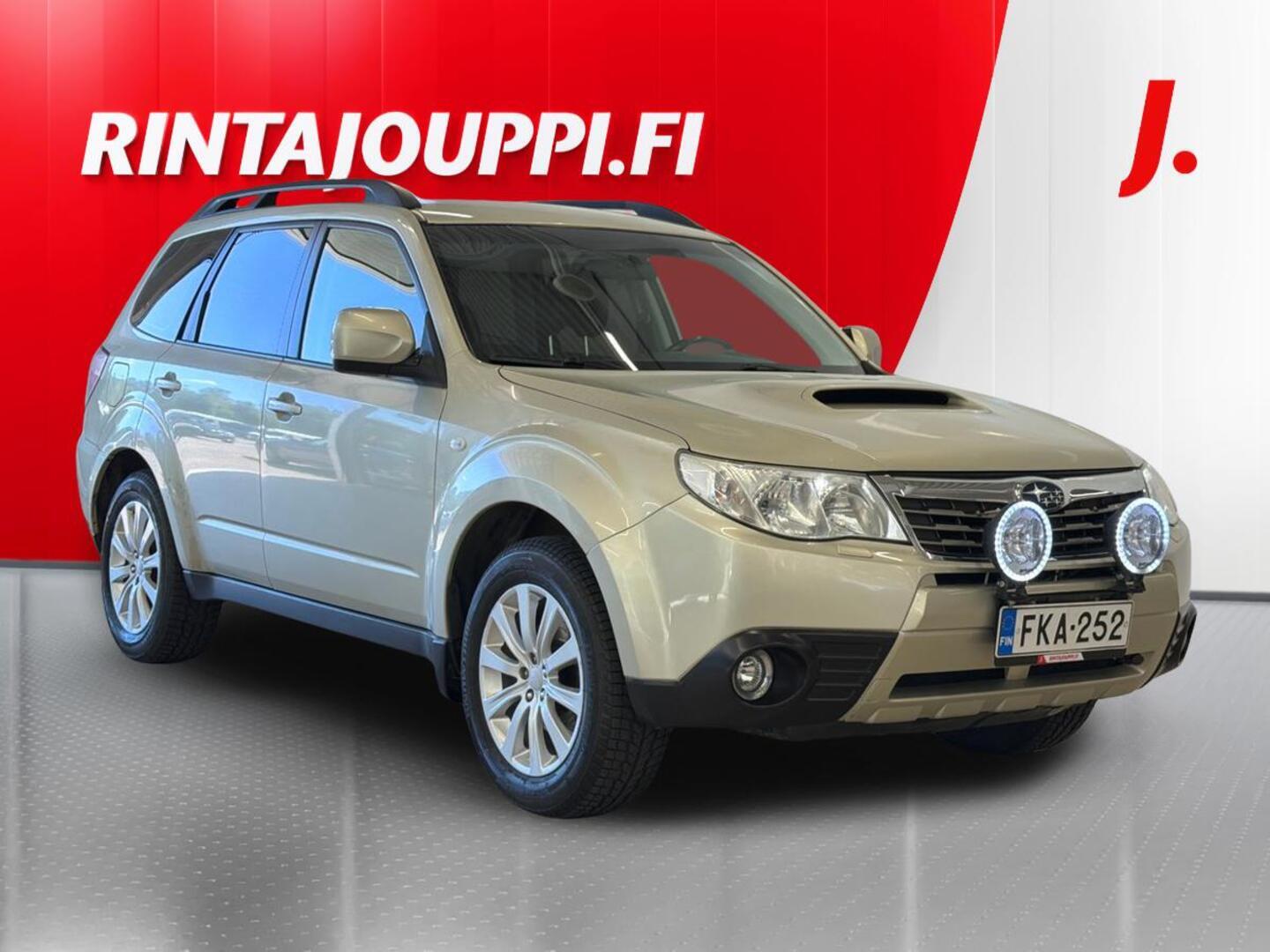 SUBARU Forester 2011