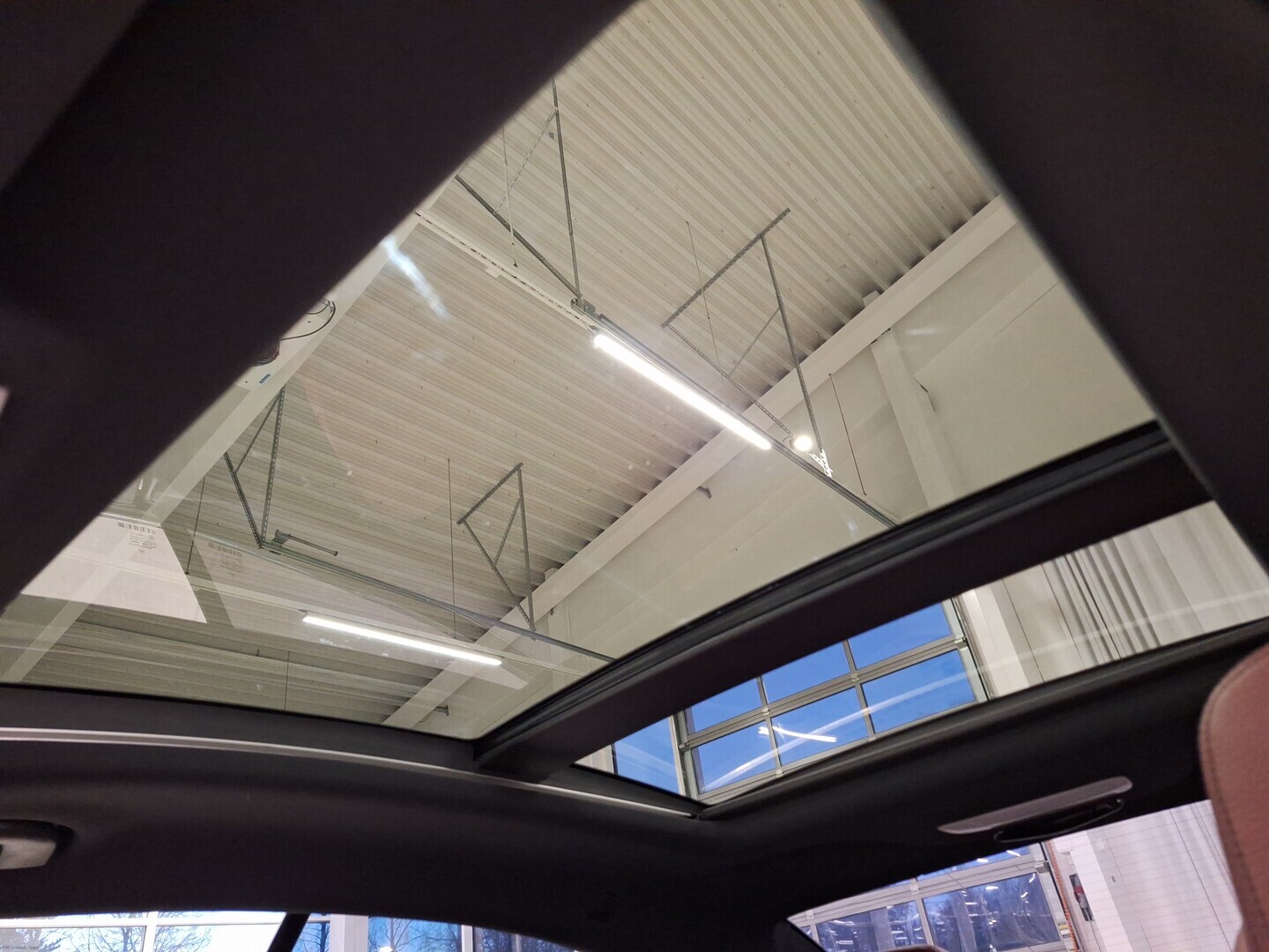 MERCEDES-BENZ E 2010