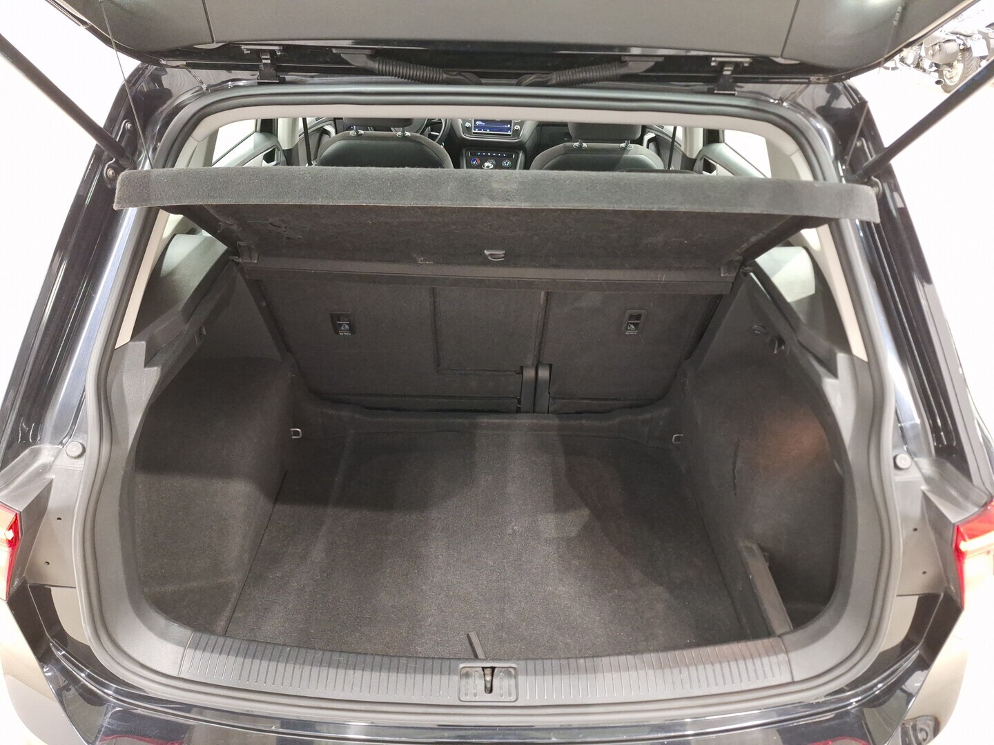 VOLKSWAGEN Tiguan 2016