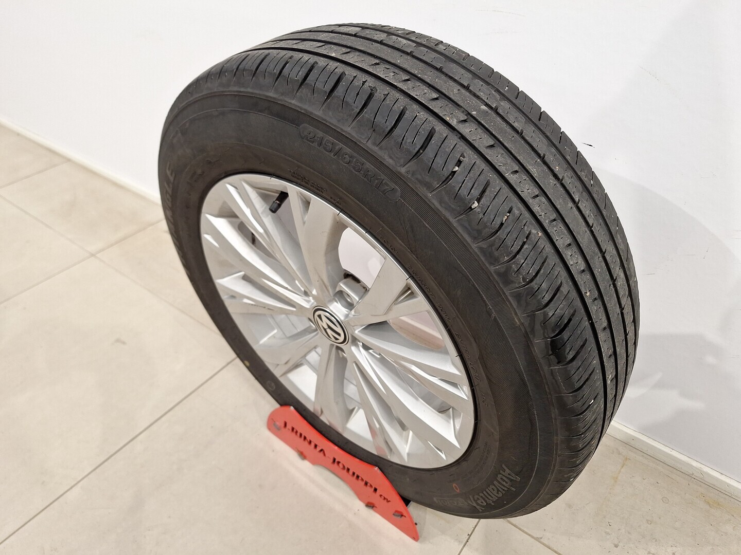 VOLKSWAGEN Tiguan 2016