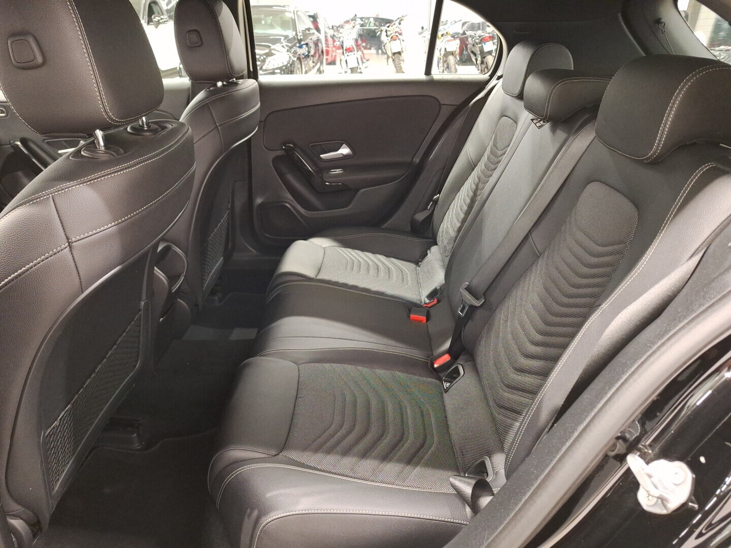 MERCEDES-BENZ A 2019