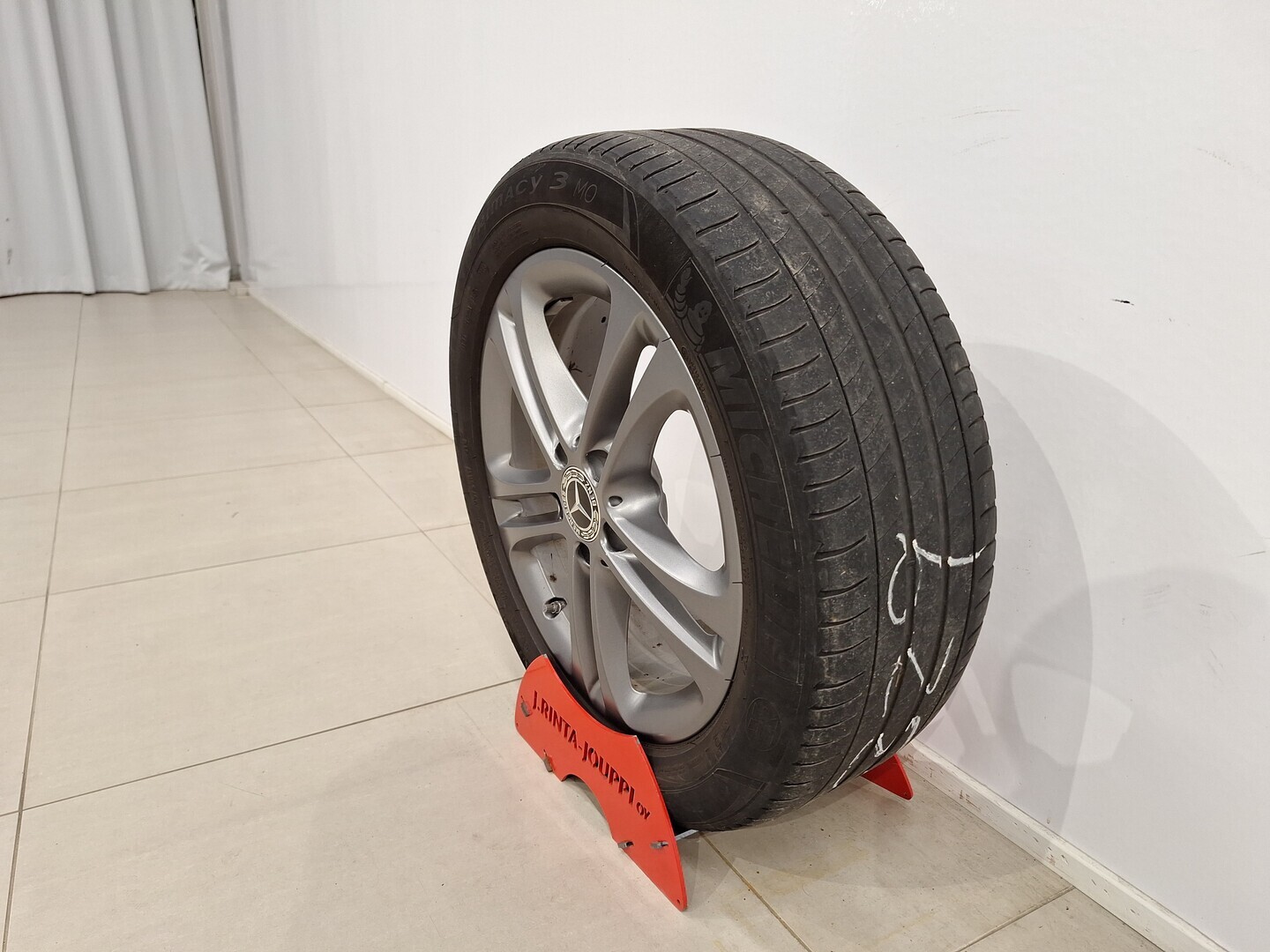 MERCEDES-BENZ A 2019