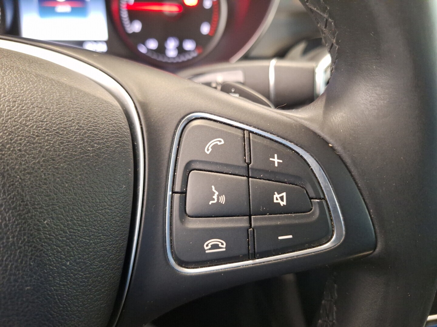 MERCEDES-BENZ GLC 2015