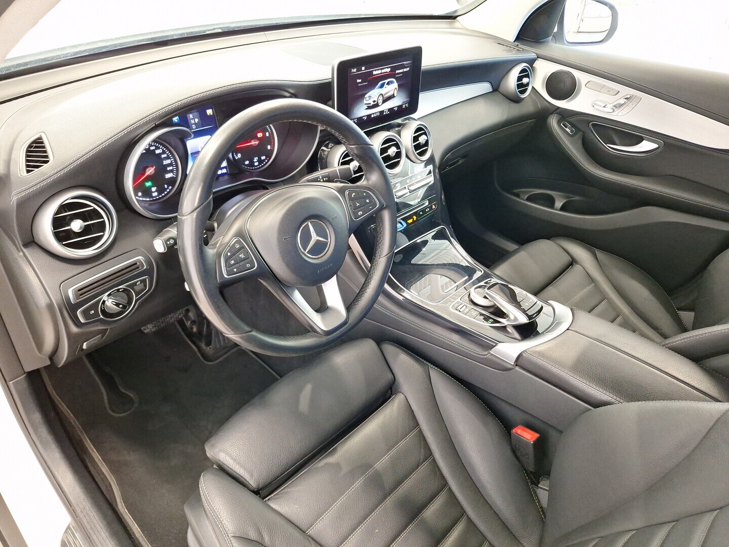 MERCEDES-BENZ GLC 2015