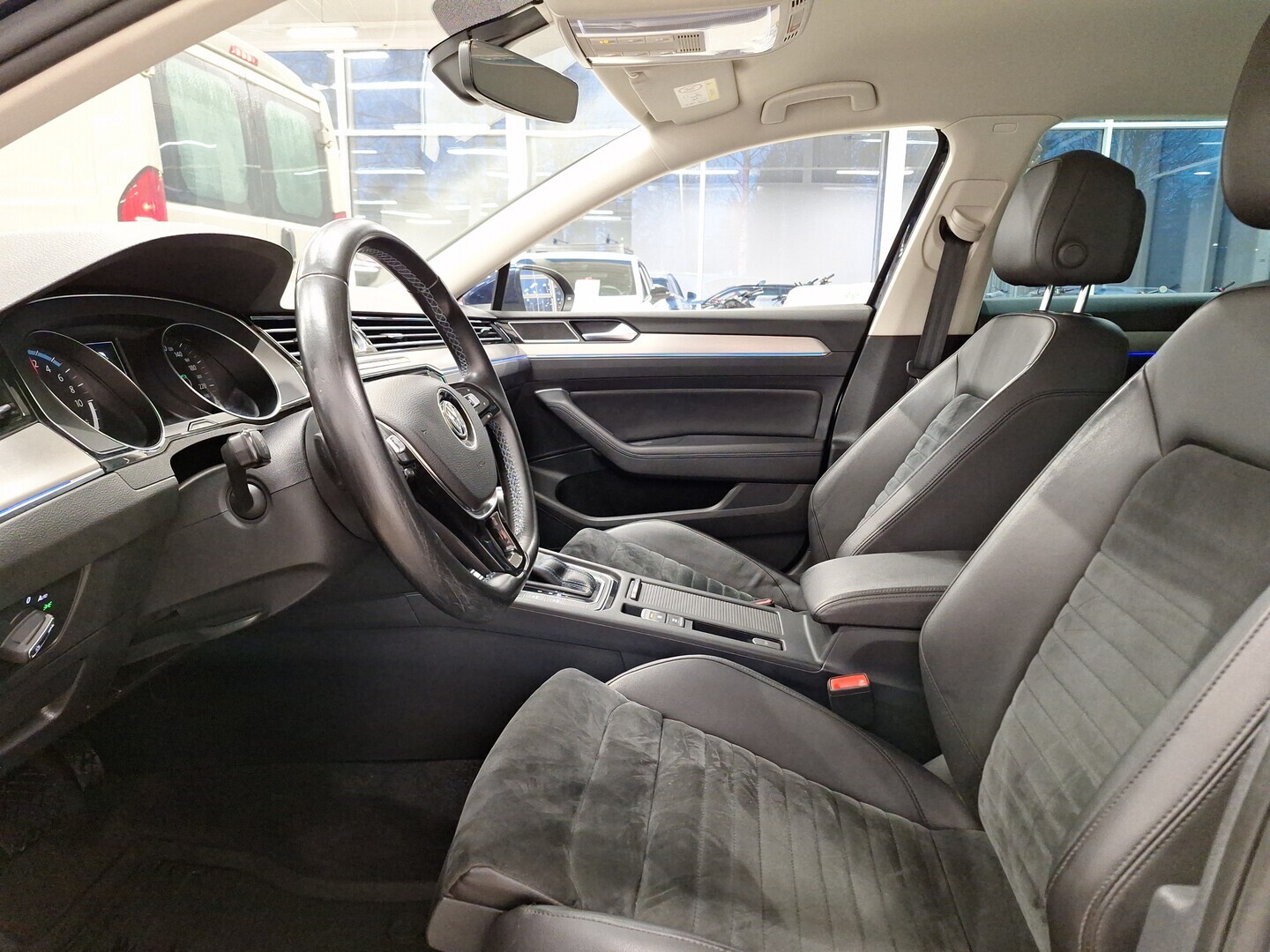 VOLKSWAGEN Passat 2017