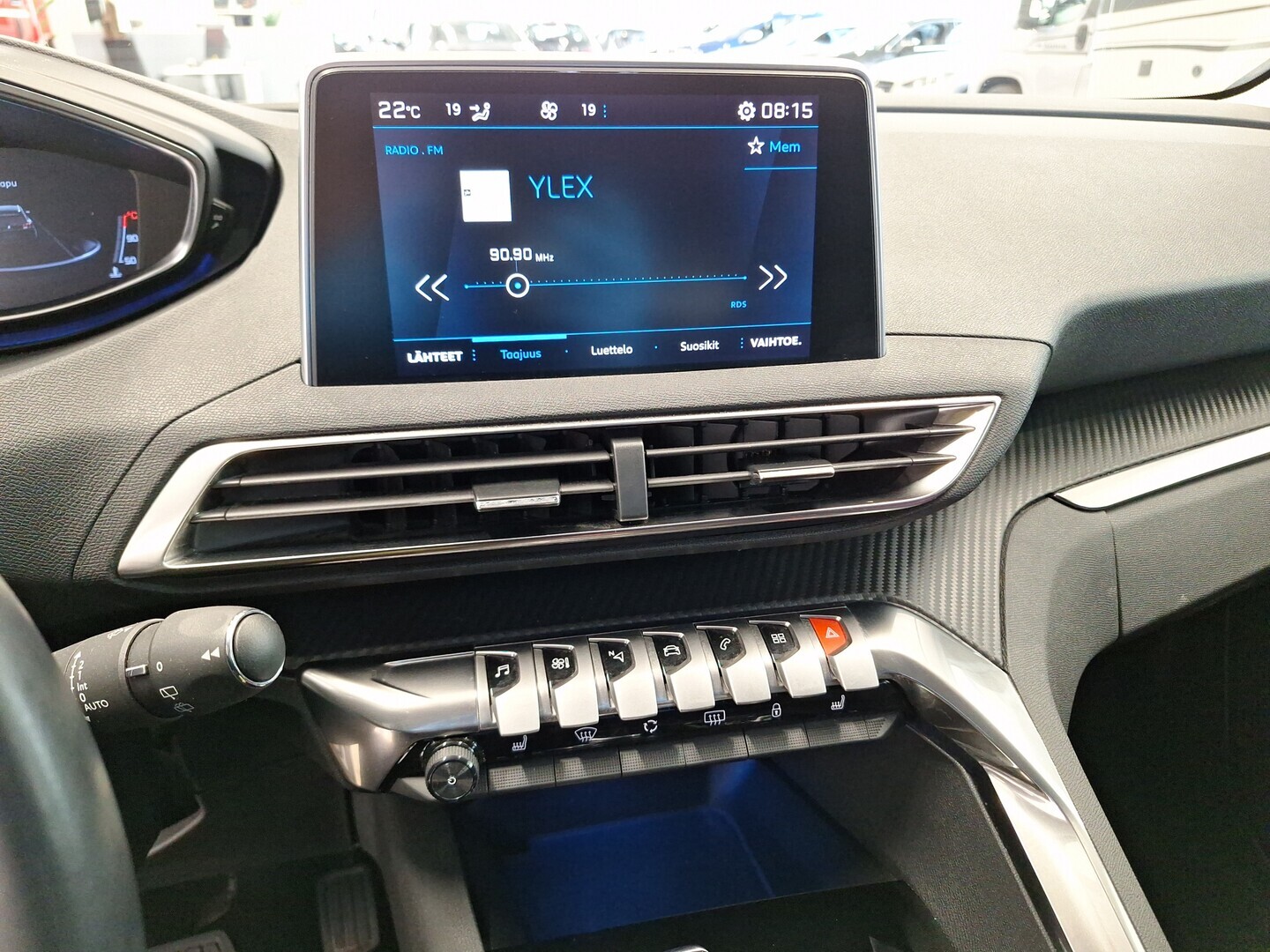 PEUGEOT 5008 2020