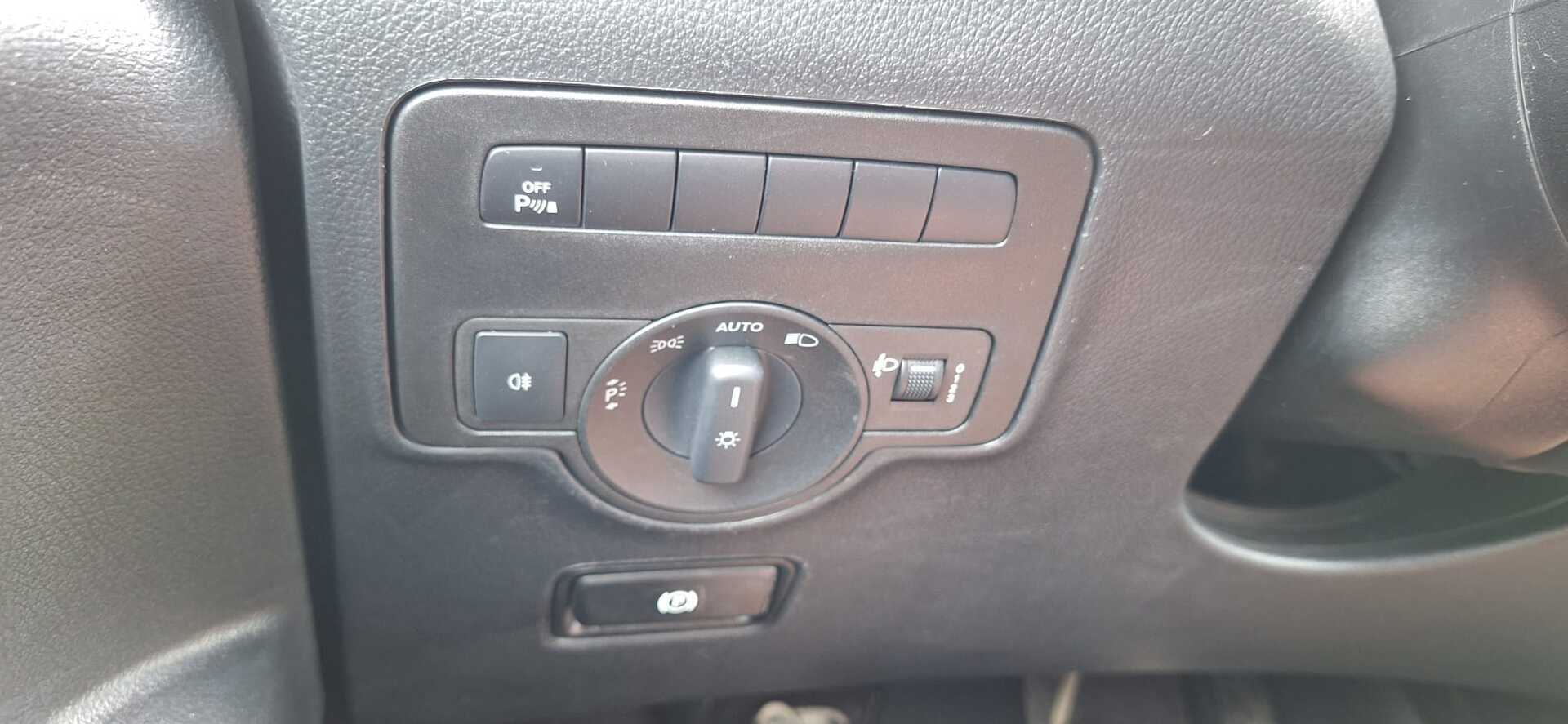MERCEDES-BENZ Vito 2024